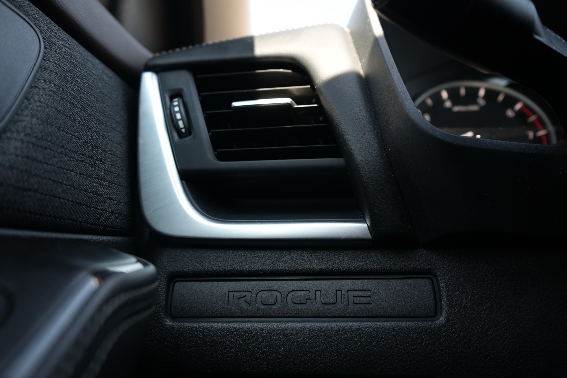 /firstmotors/2022-Nissan-Rogue-966668728368254.jpg
