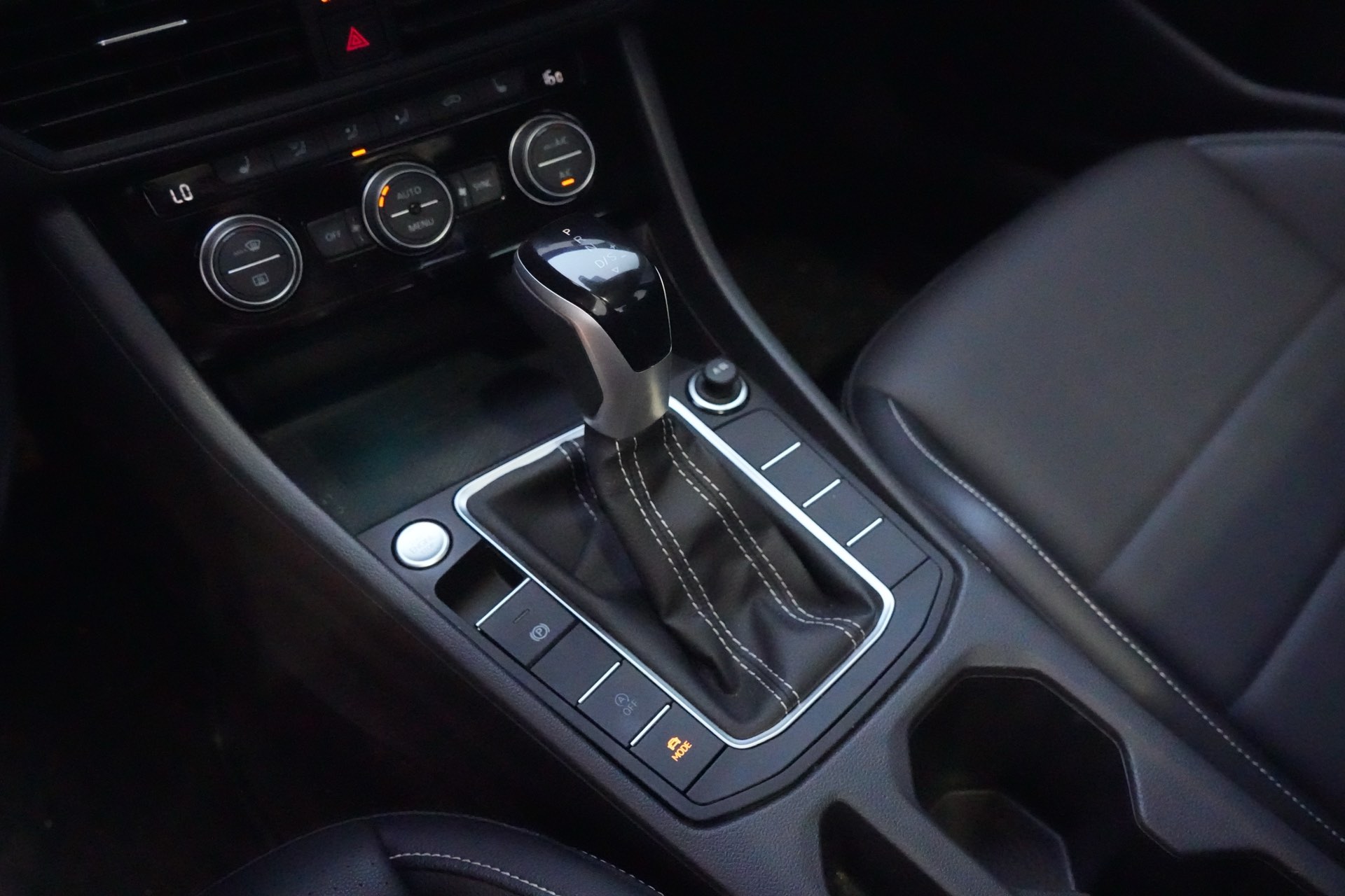 /firstmotors/2022-Volkswagen-Jetta-5034027965344665.jpg
