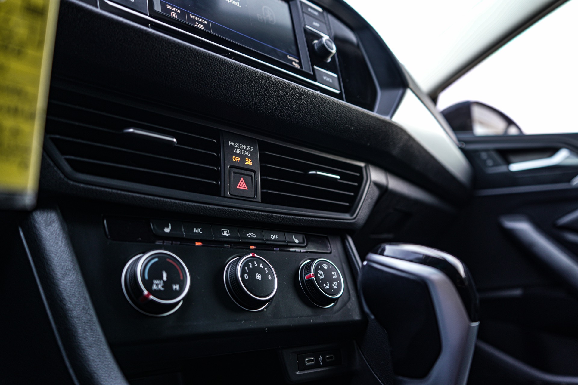 /firstmotors/2022-Volkswagen-Jetta-7851035995991413.jpg