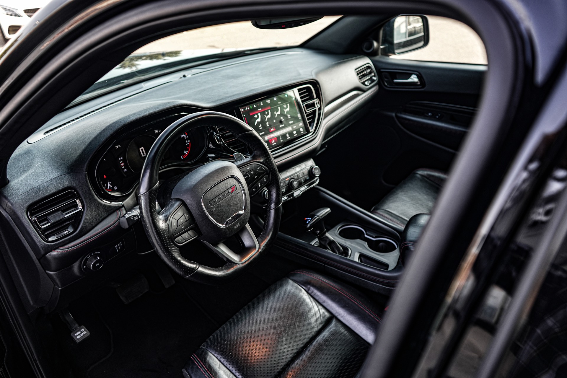 /firstmotors/2023-Dodge-Durango-3265859690343551.jpg