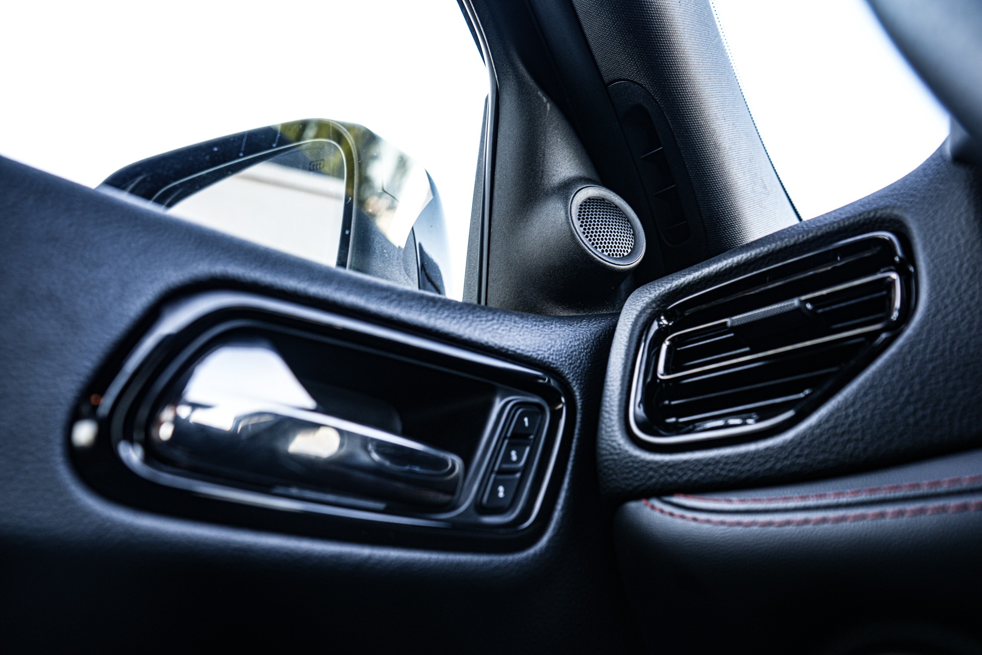 /firstmotors/2023-Dodge-Durango-3972419390343438.jpg
