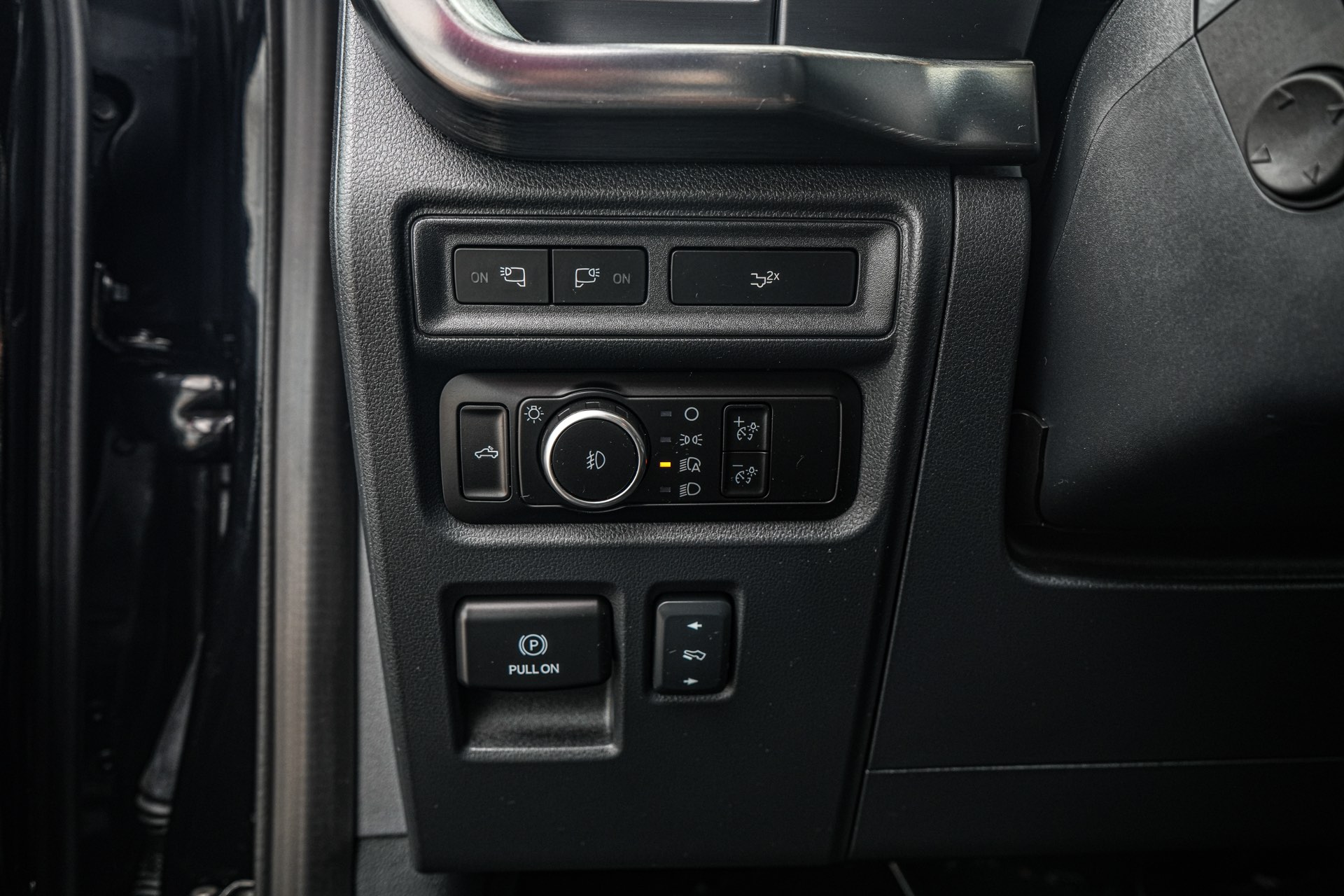 /firstmotors/2023-Ford-F-150-995551869619272.jpg
