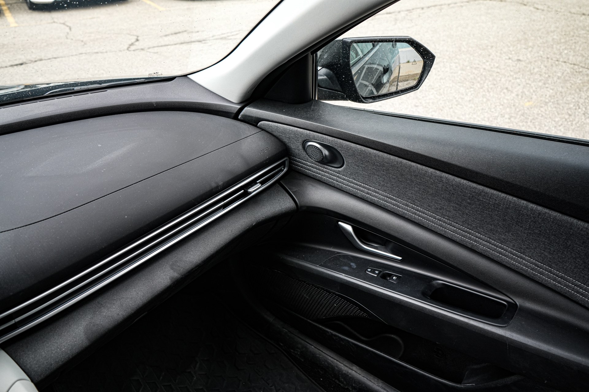 /firstmotors/2023-Hyundai-Elantra-26652921375052463.jpg