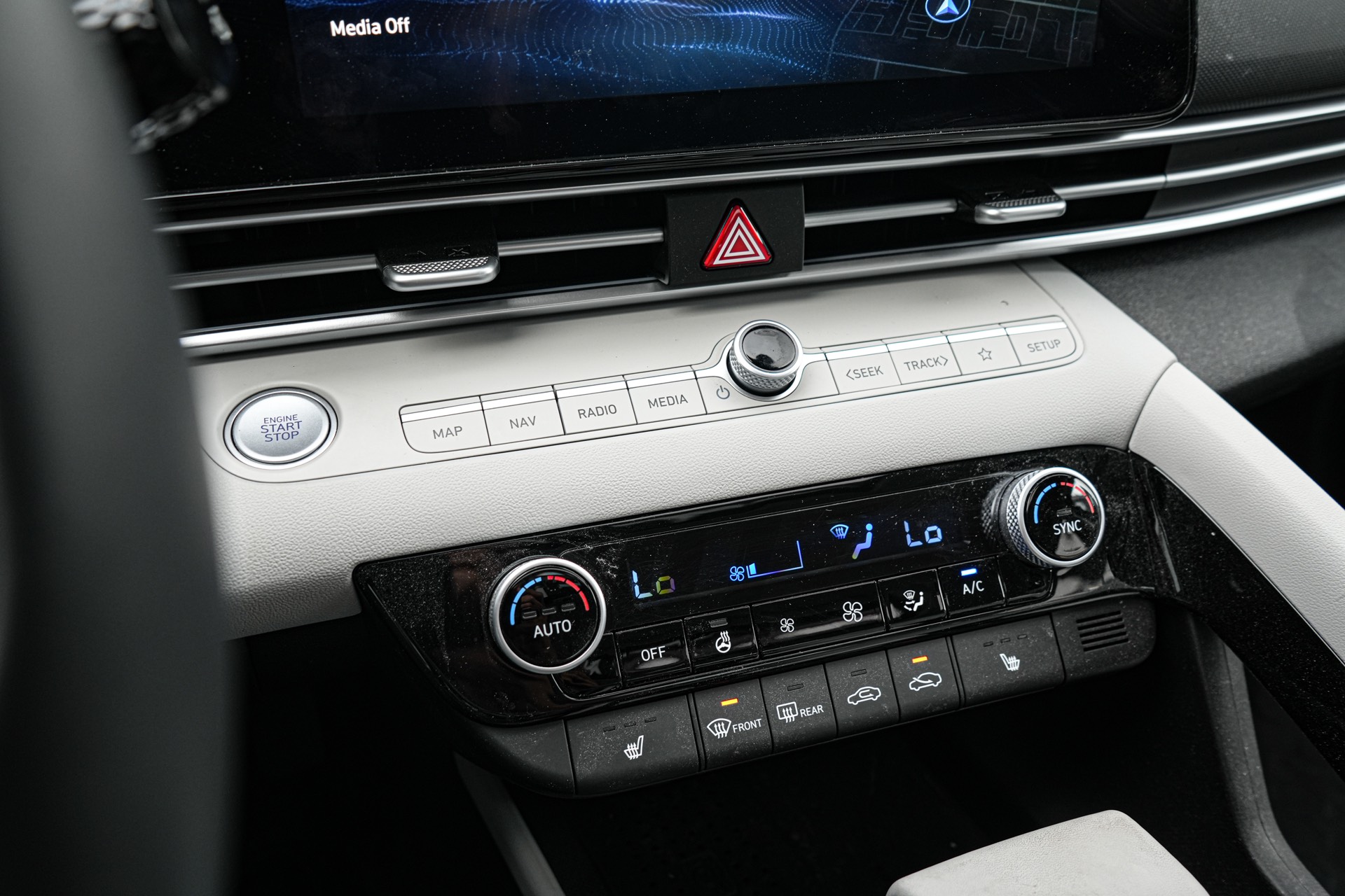 /firstmotors/2023-Hyundai-Elantra-4729538855422757.jpg