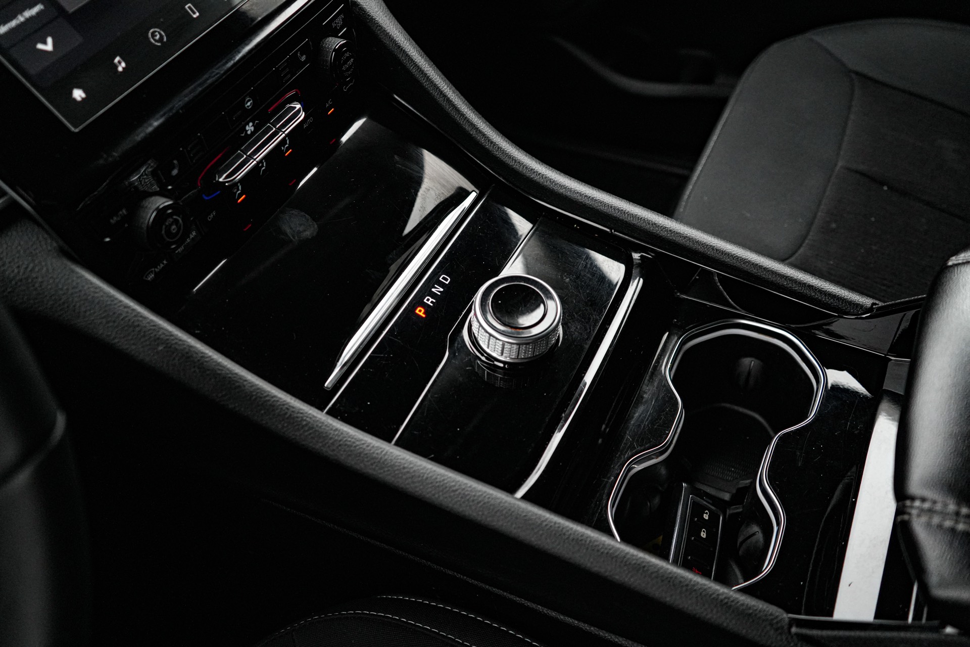 /firstmotors/2023-Jeep-GrandCherokee-39005536090853843.jpg