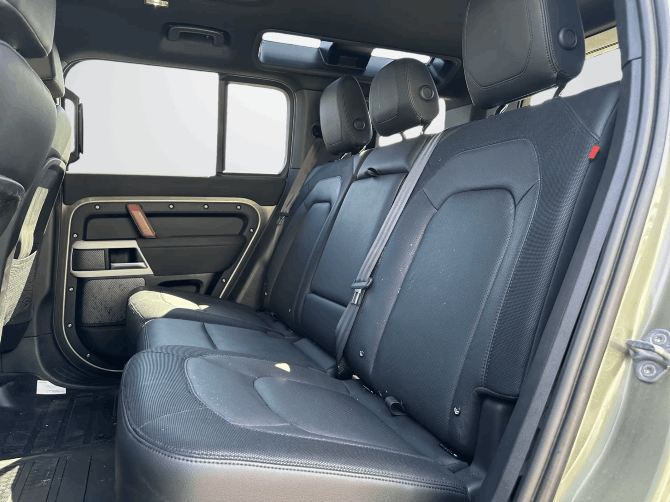 /firstmotors/2023-LandRover-Defender-7323167762608358.jpg