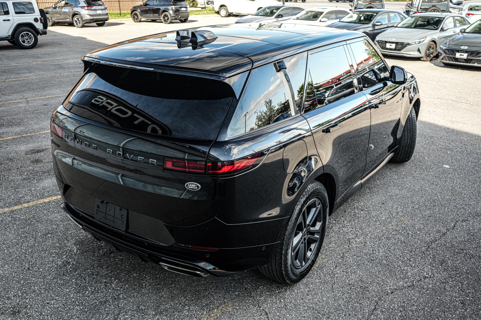 /firstmotors/2023-LandRover-RangeRover-5473241827433872.jpg