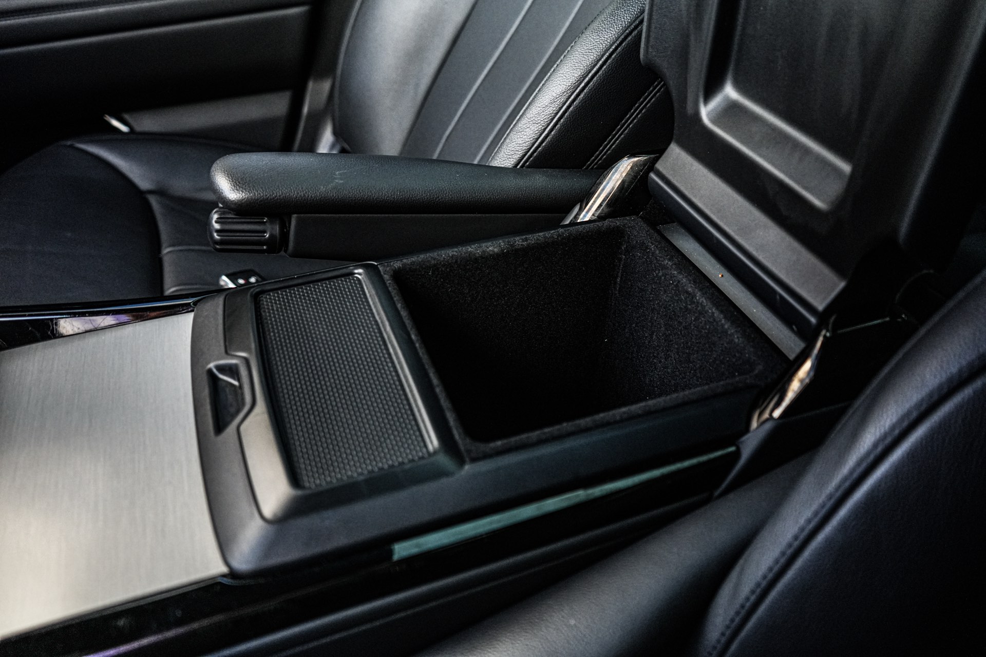 /firstmotors/2023-LandRover-RangeRover-7520553934975636.jpg