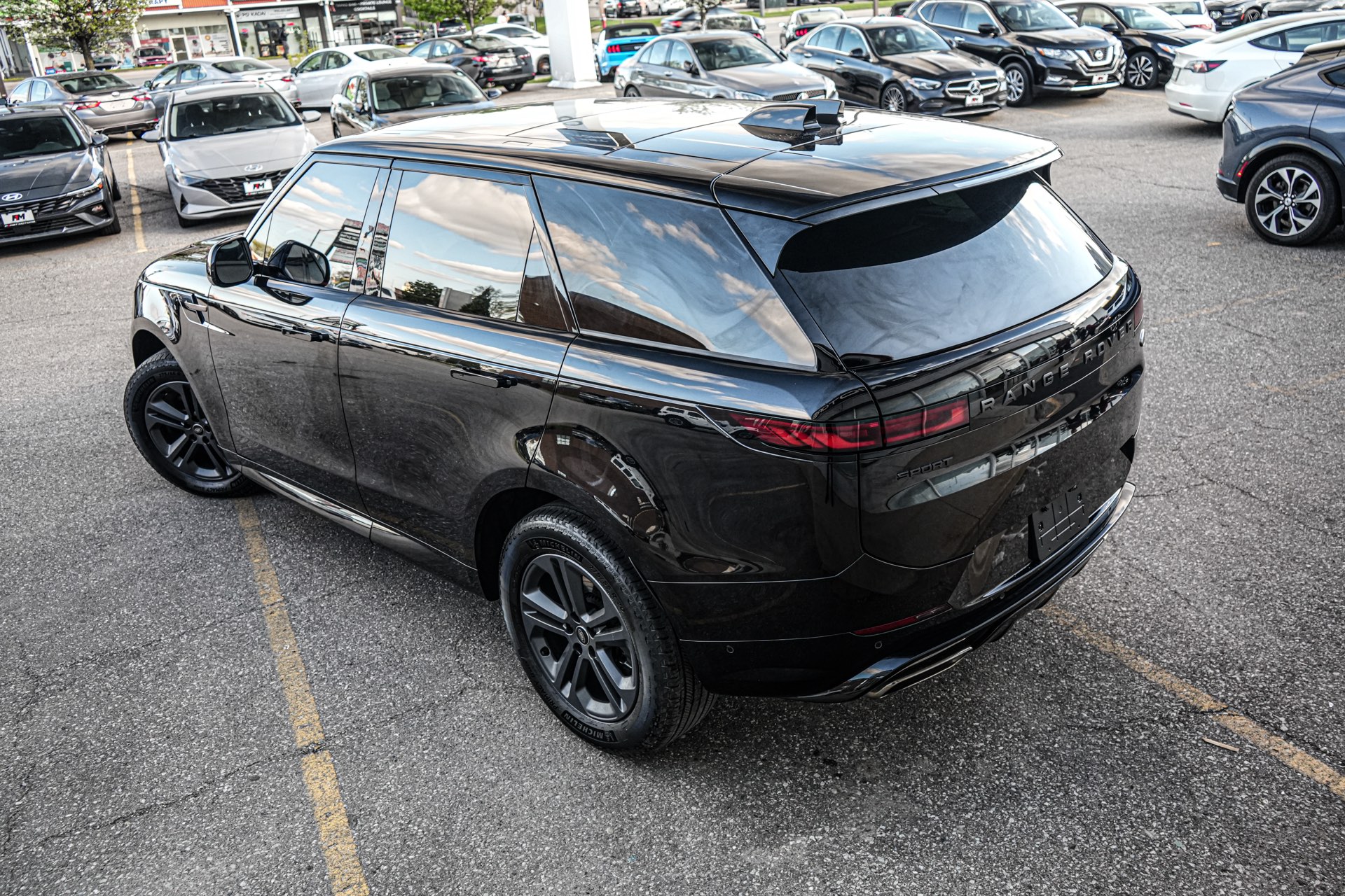 /firstmotors/2023-LandRover-RangeRover-8558531276187435.jpg