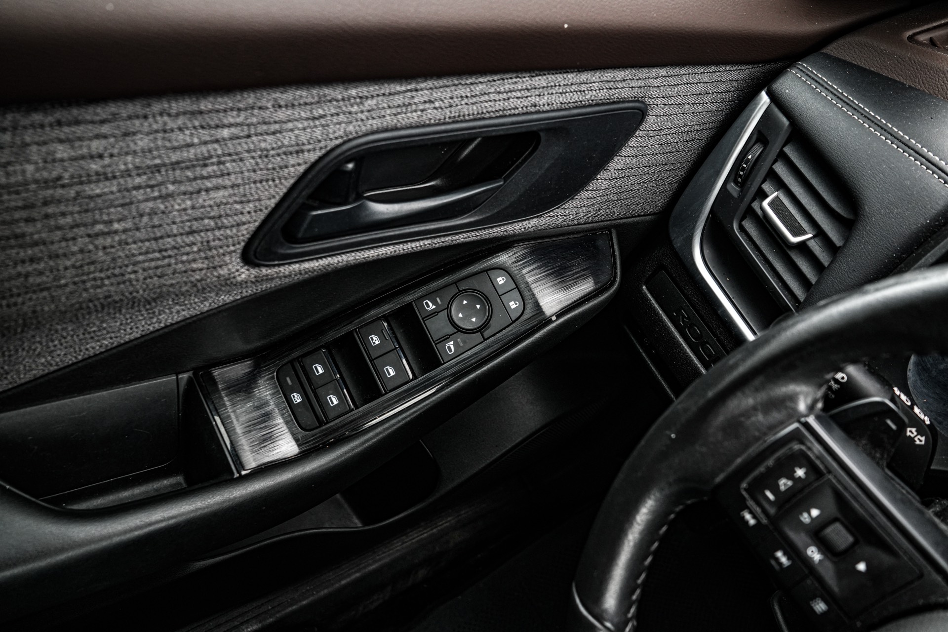 /firstmotors/2023-Nissan-Rogue-5610908438159712.jpg