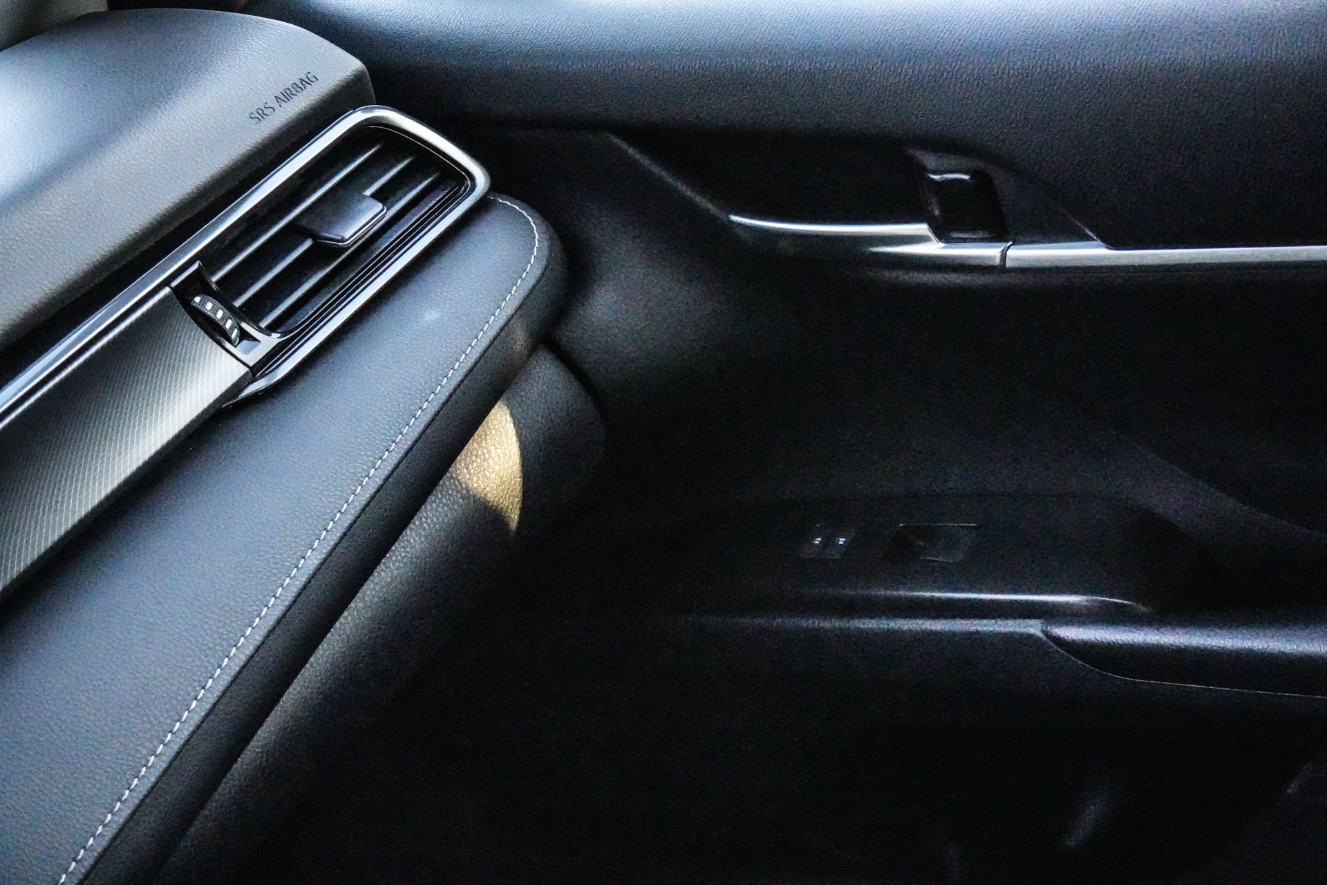 /firstmotors/2023-Toyota-Camry-24453956410067268.jpg