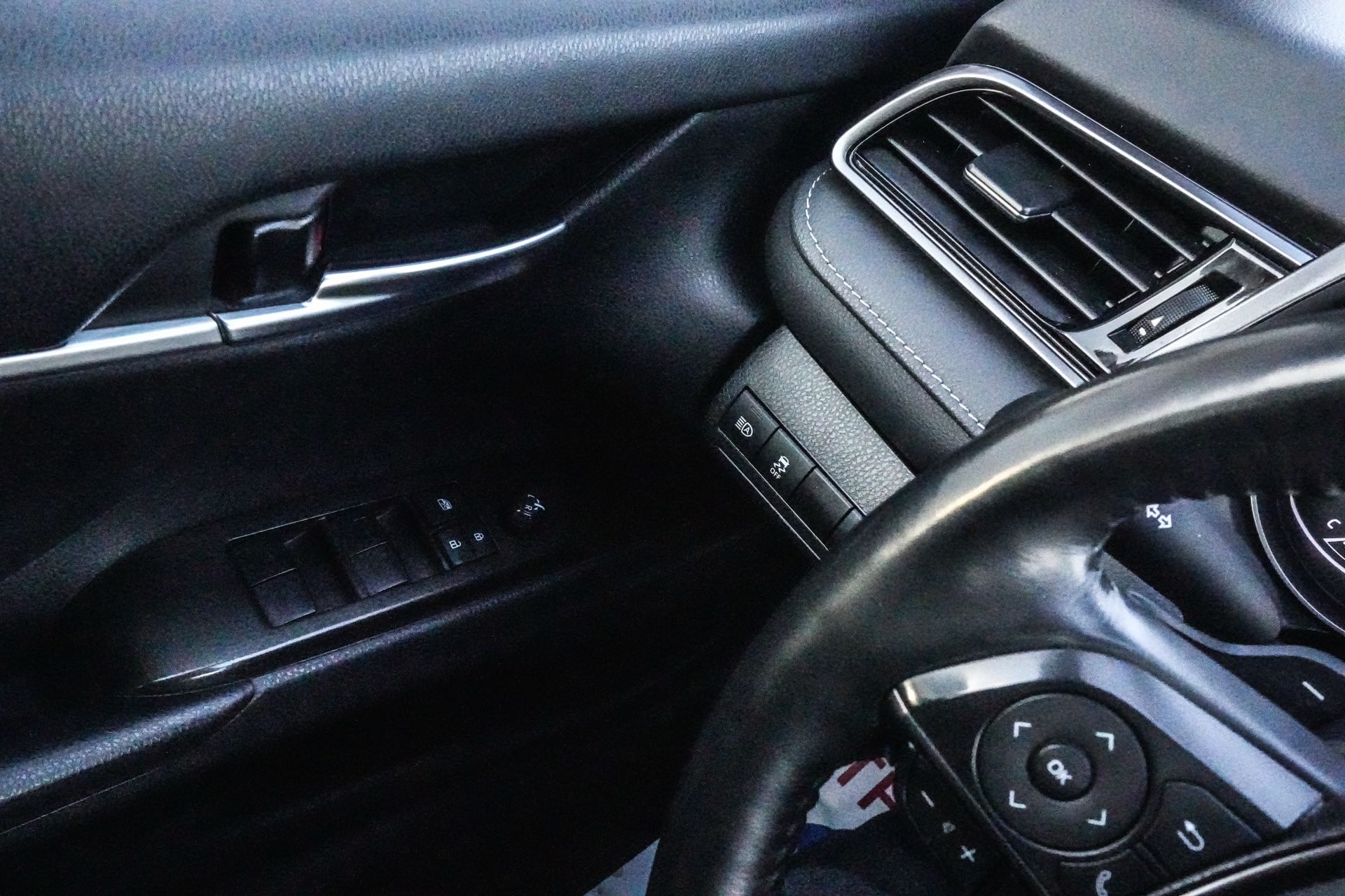 /firstmotors/2023-Toyota-Camry-2523419059553058.jpg