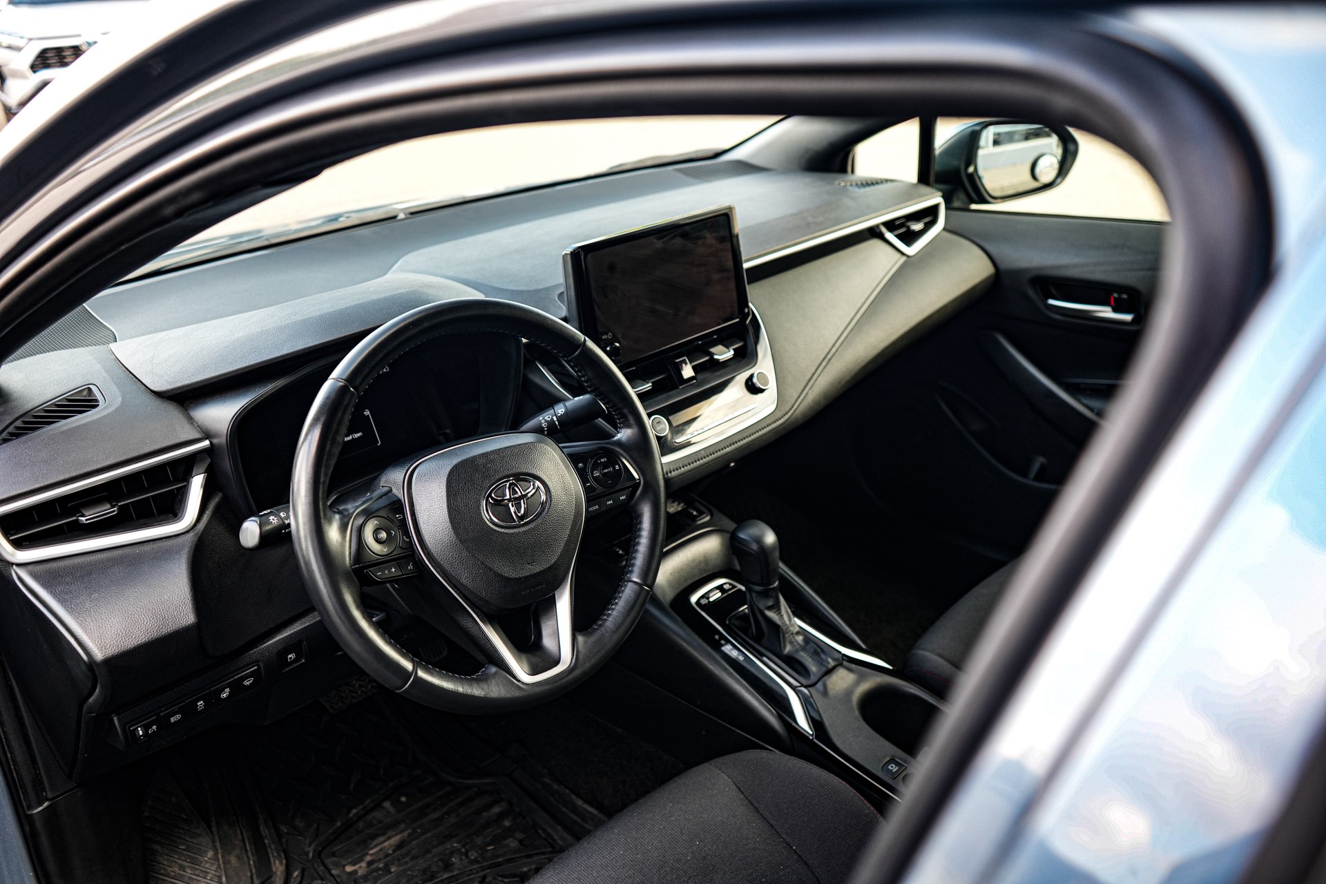 /firstmotors/2023-Toyota-Corolla-19120473617127187.jpg