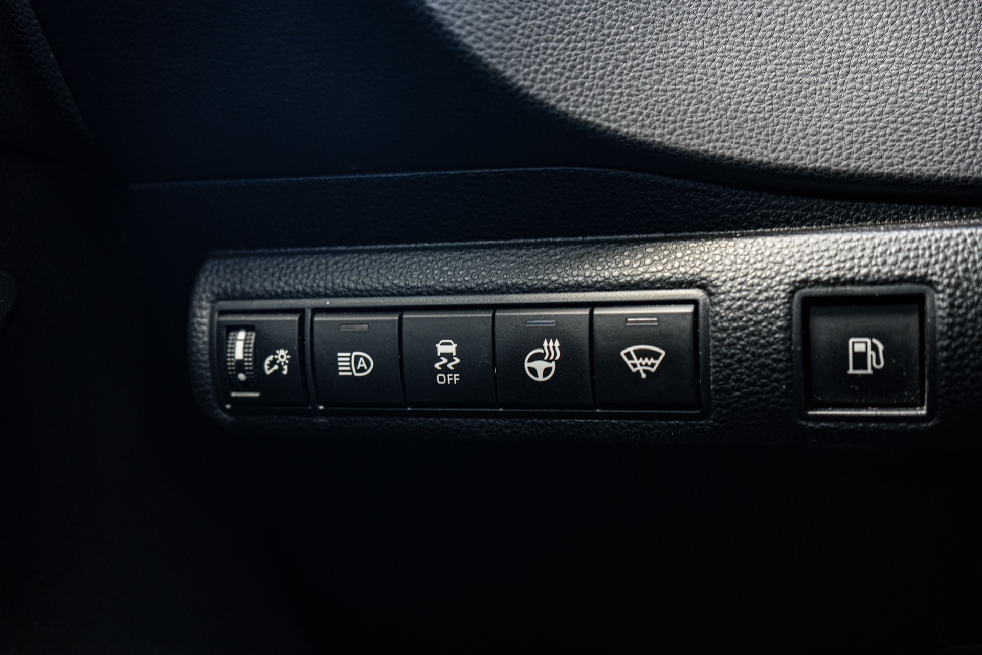 /firstmotors/2023-Toyota-Corolla-4340687043400153.jpg