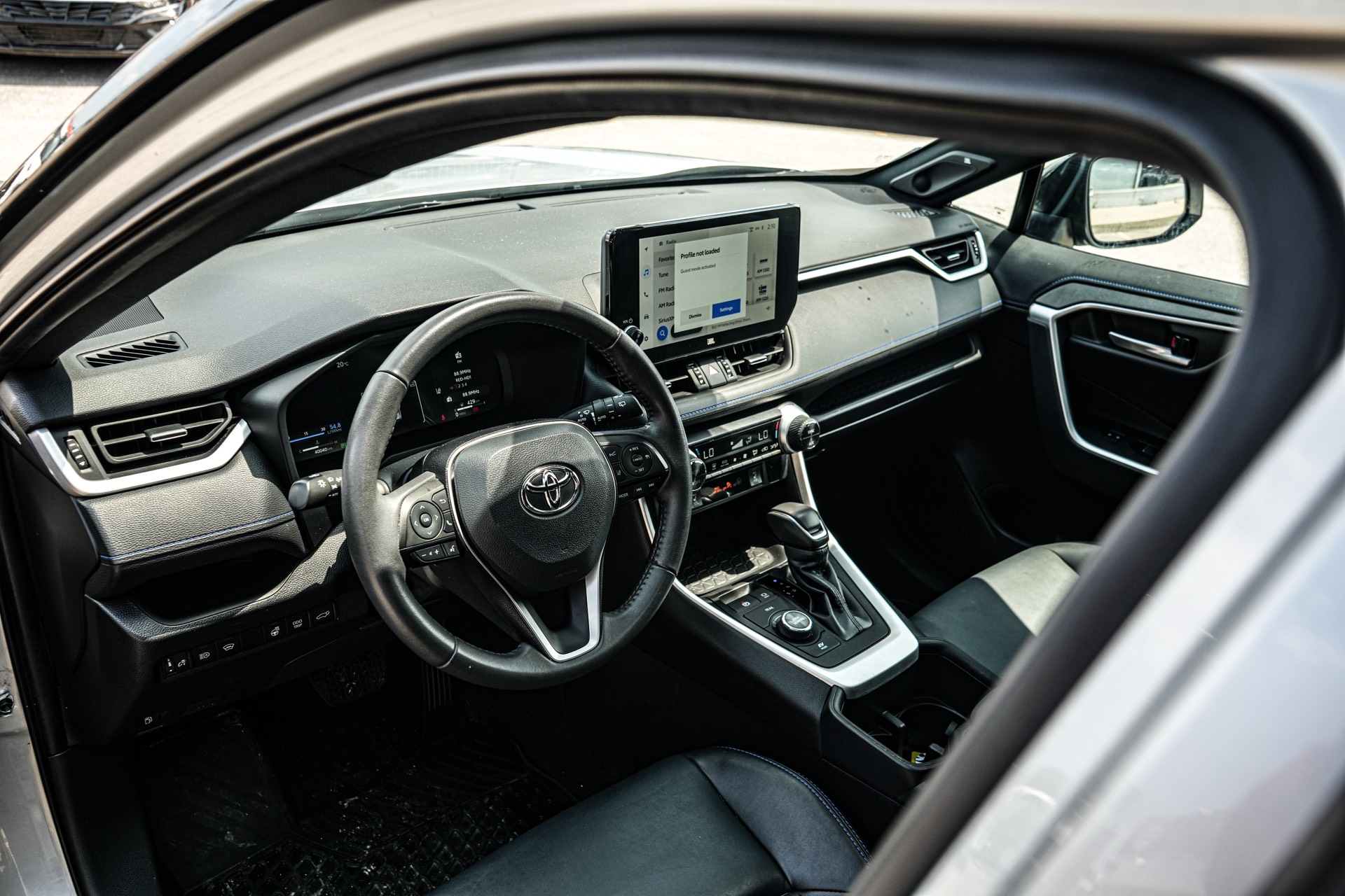 /firstmotors/2023-Toyota-RAV4-5441278007442336.jpg