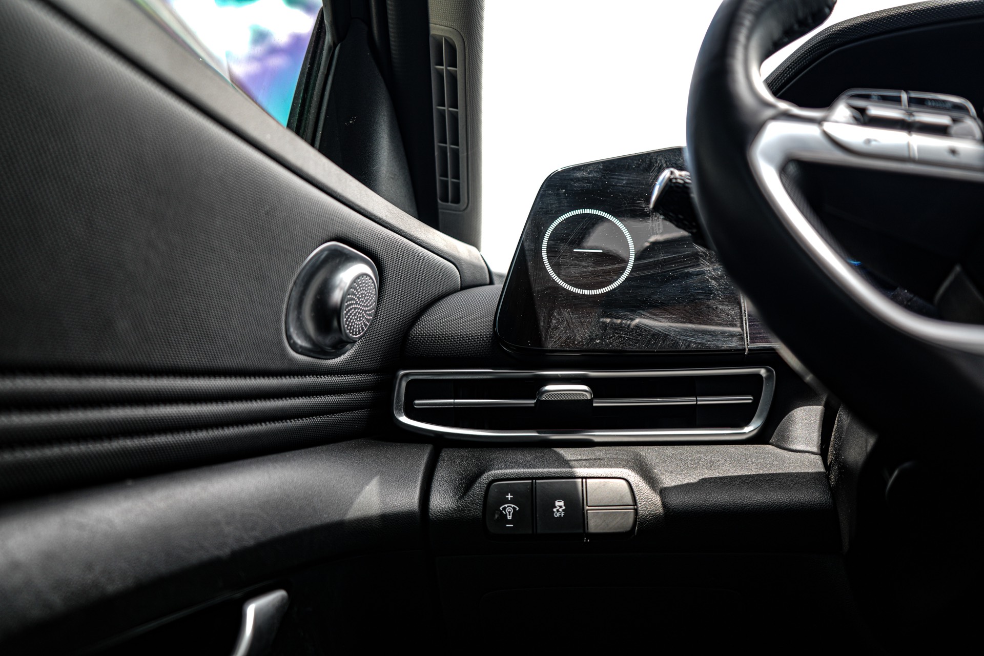/firstmotors/2024-Hyundai-Elantra-05249773303949912.jpg