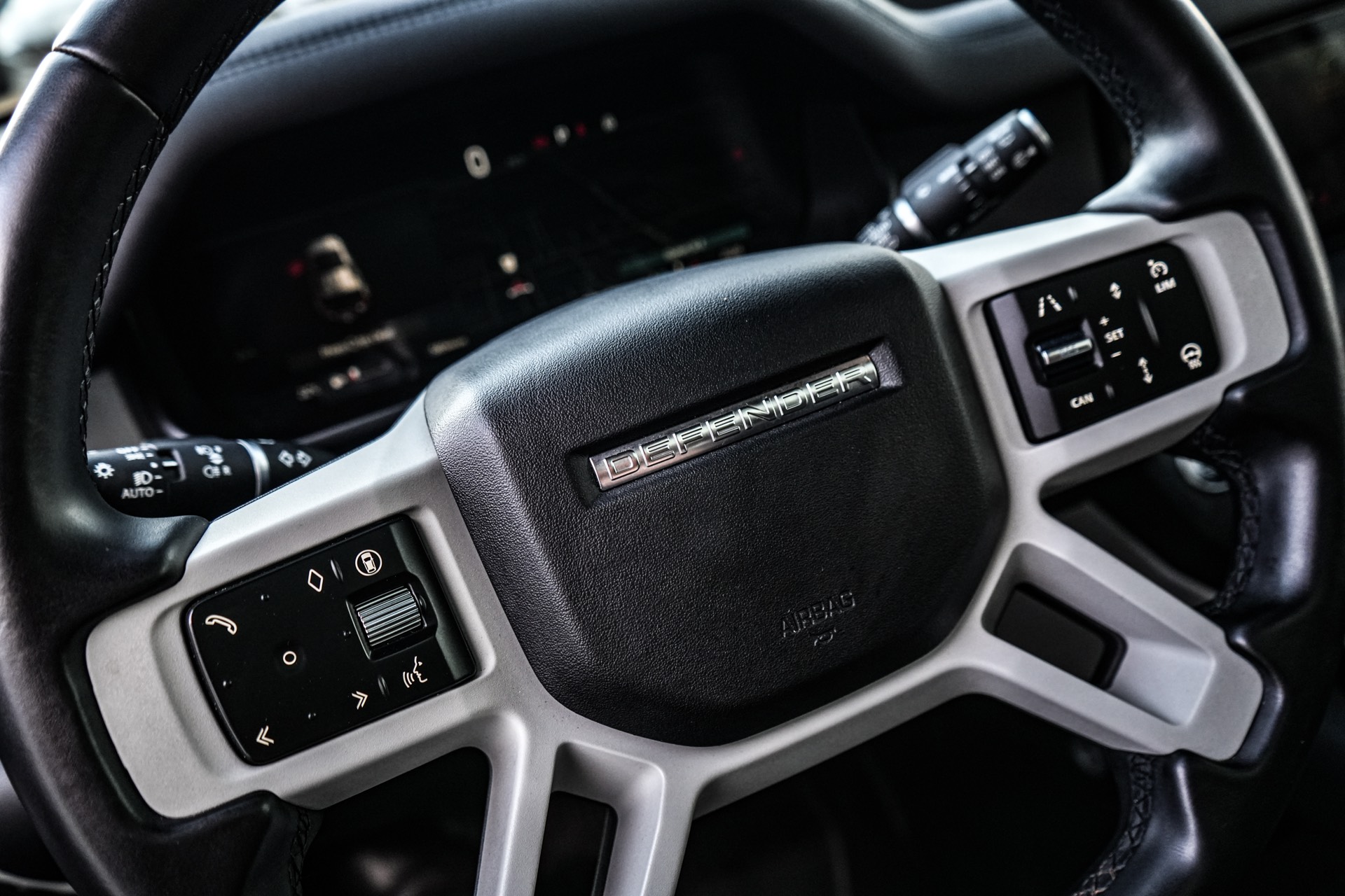 /firstmotors/2024-LandRover-Defender-01791288898795007.jpg