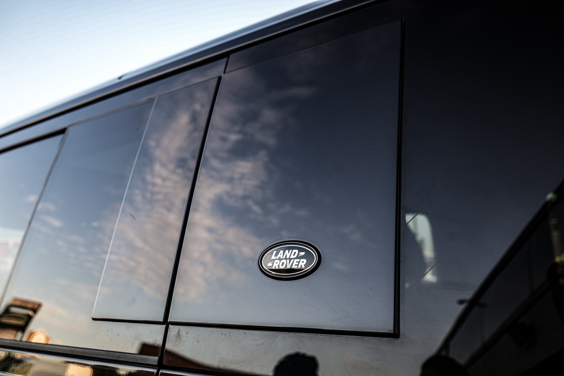 /firstmotors/2024-LandRover-Defender-13424277306092924.jpg