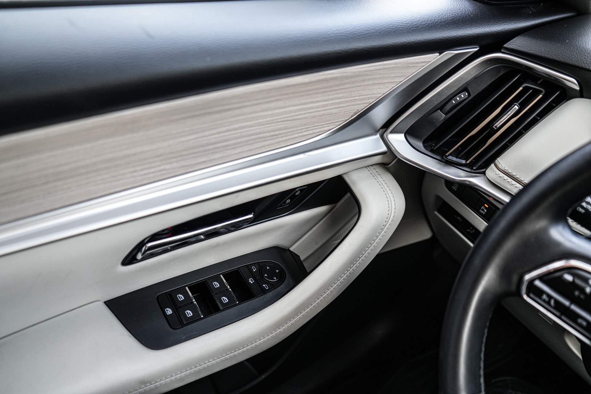 /firstmotors/2024-Mazda-CX-90MHEV-39653802285279527.jpg