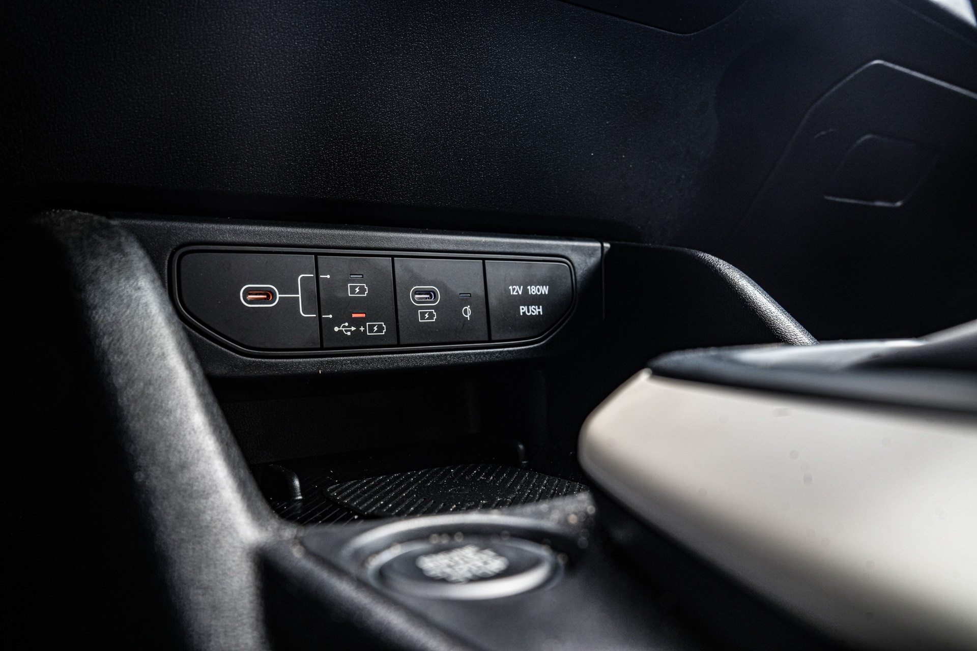 /firstmotors/2025-Kia-K4-7964078072672964.jpg