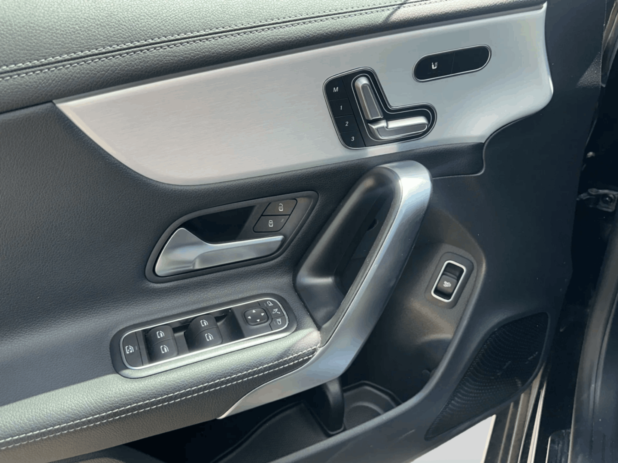 /firstmotors/2025-Mercedes-Benz-CLA-Class-5078777591718495.jpg