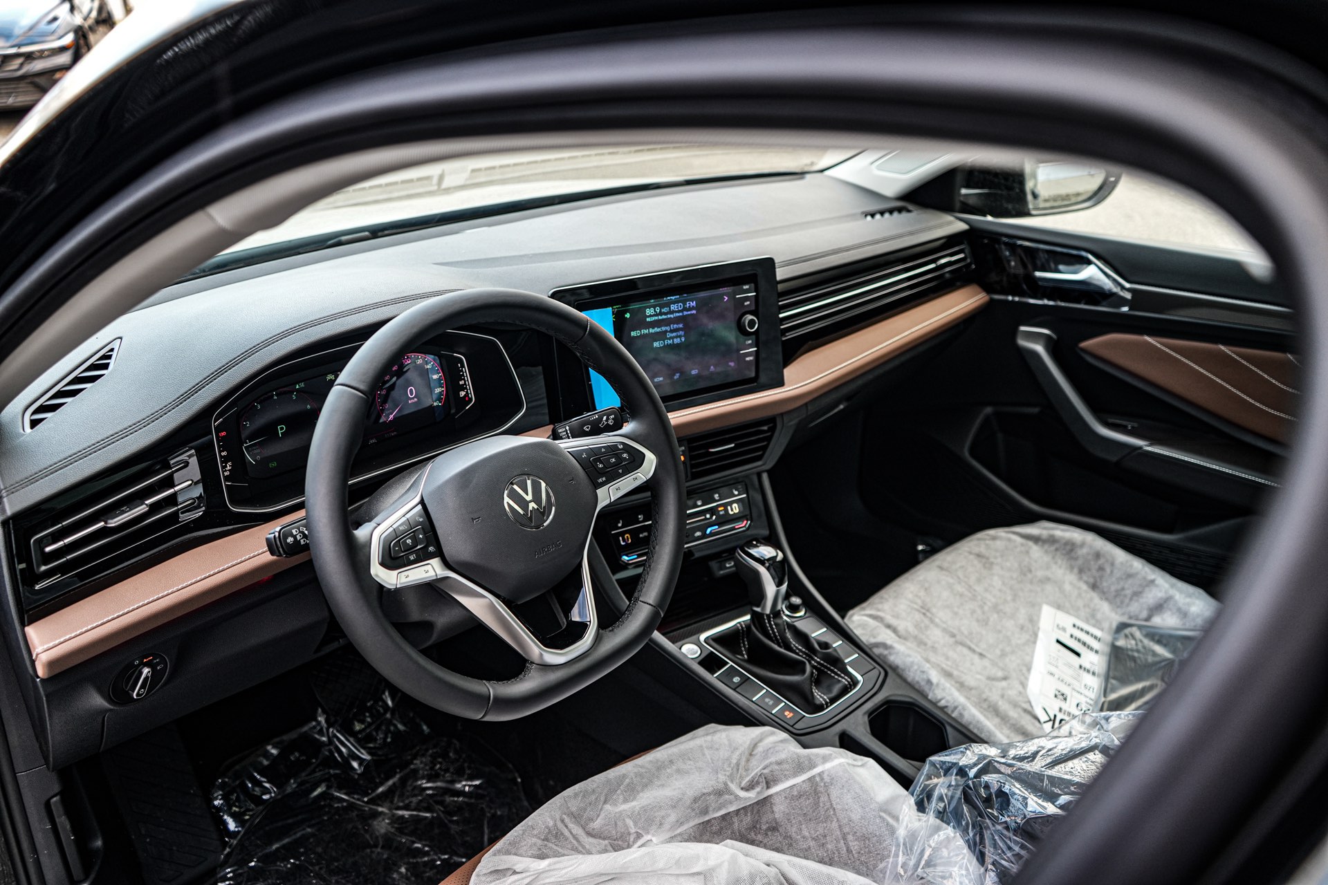 /firstmotors/2025-Volkswagen-Jetta-22870841017352372.jpg