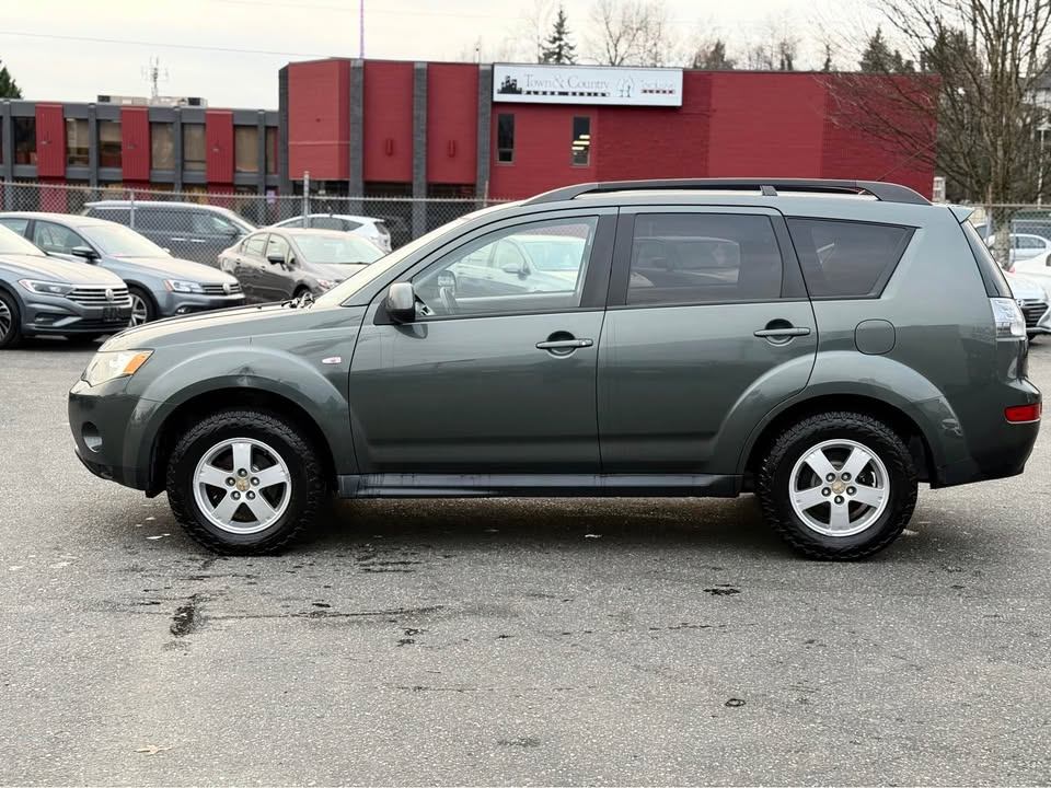 /grewalmotorsltd/2009-Mitsubishi-Outlander-03879765289246784.jpg