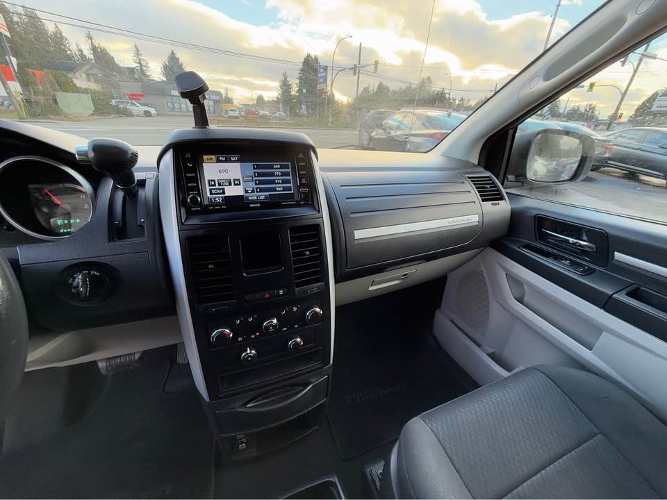 /grewalmotorsltd/2010-Dodge-GrandCaravan-6092092554638151.jpg
