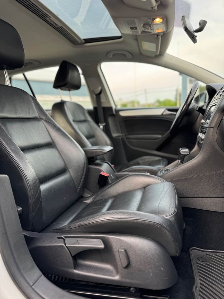 /grewalmotorsltd/2010-Volkswagen-Golf-3288682352840646.jpg