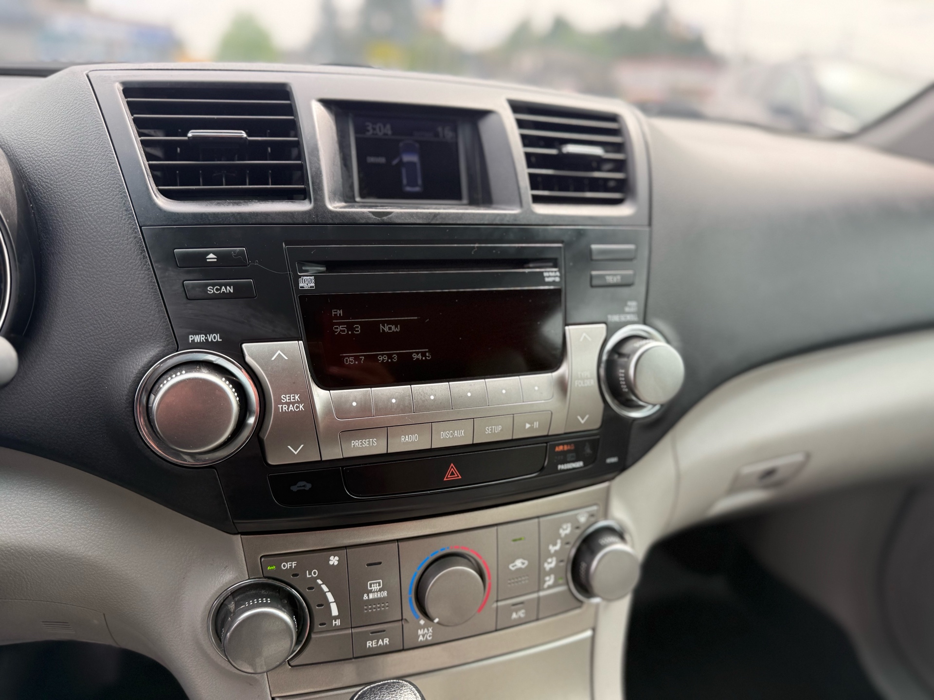 /grewalmotorsltd/2011-Toyota-Highlander-0021123206592801314.jpg