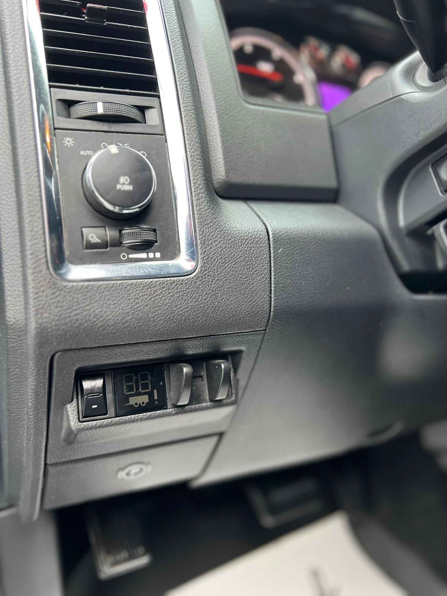 /grewalmotorsltd/2012-Ram-3500-6204296035143722.jpg