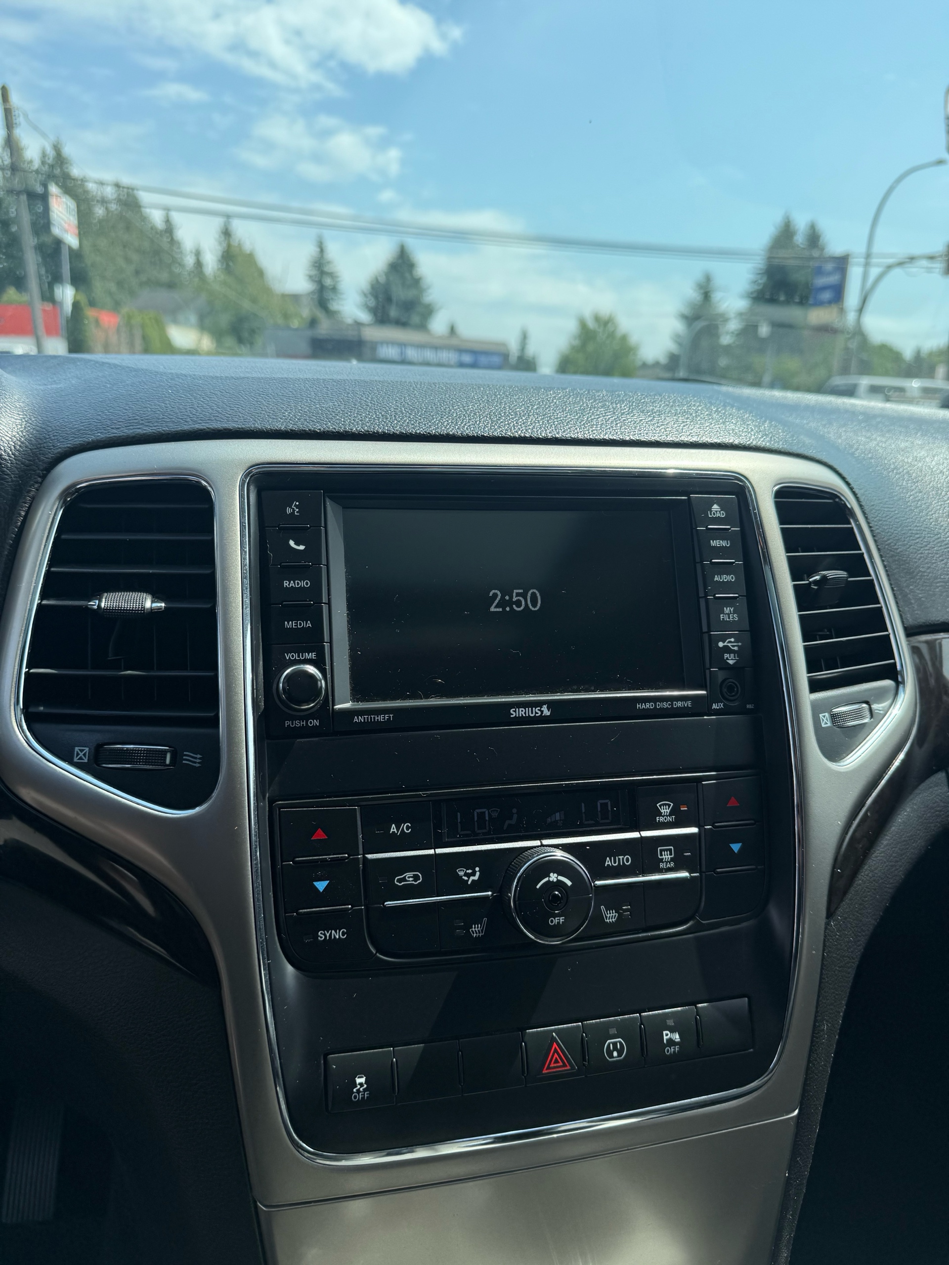 /grewalmotorsltd/2013-Jeep-GrandCherokee-3472857501476252.jpg