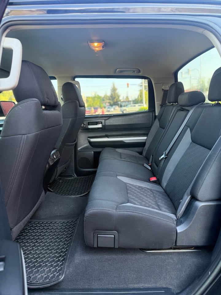 /grewalmotorsltd/2014-Toyota-Tundra-940815206366195.jpg