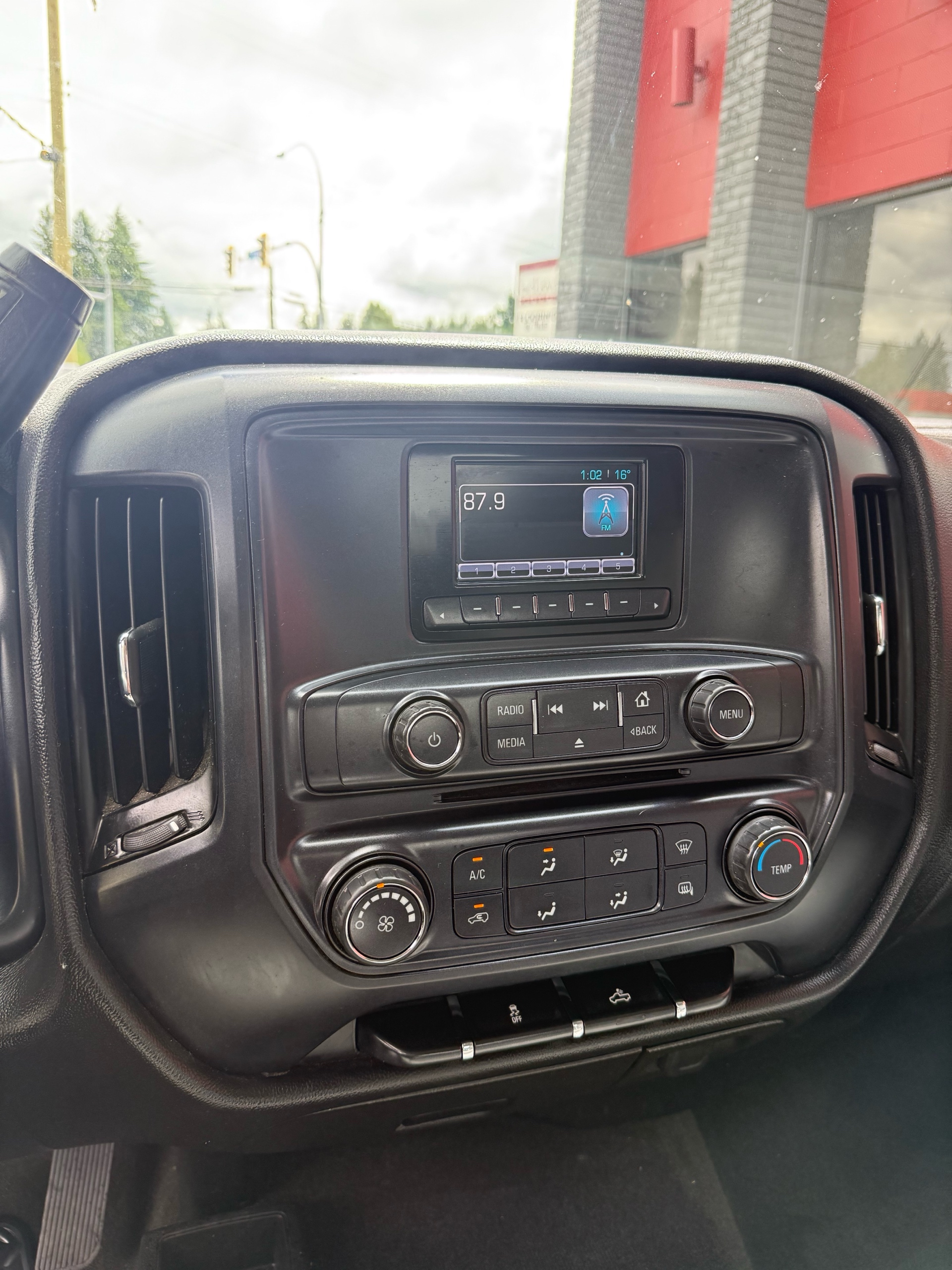 /grewalmotorsltd/2015-Chevrolet-Silverado1500-44381351695423454.jpg