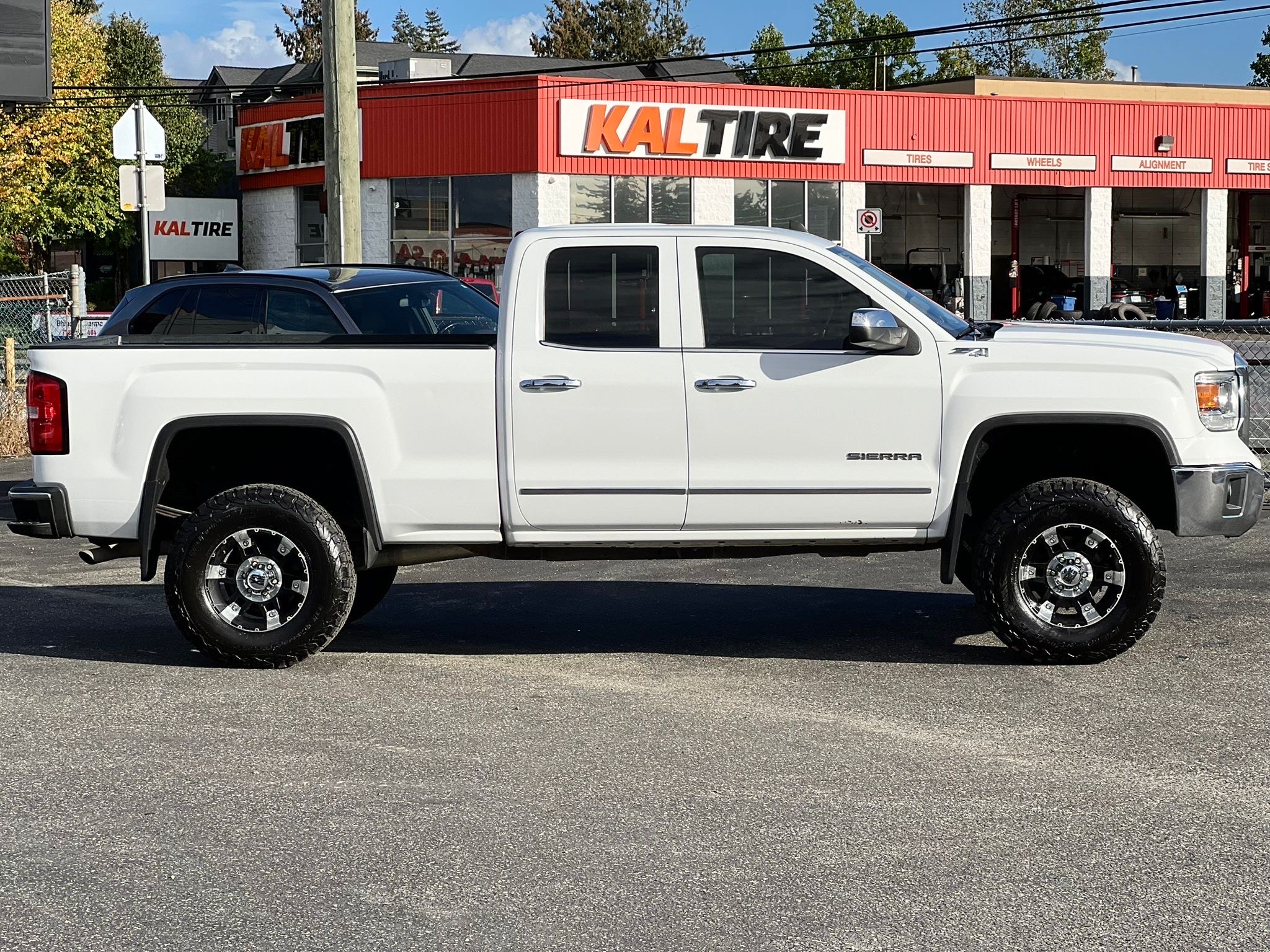 /grewalmotorsltd/2015-GMC-Sierra1500-2540807483394991.jpg