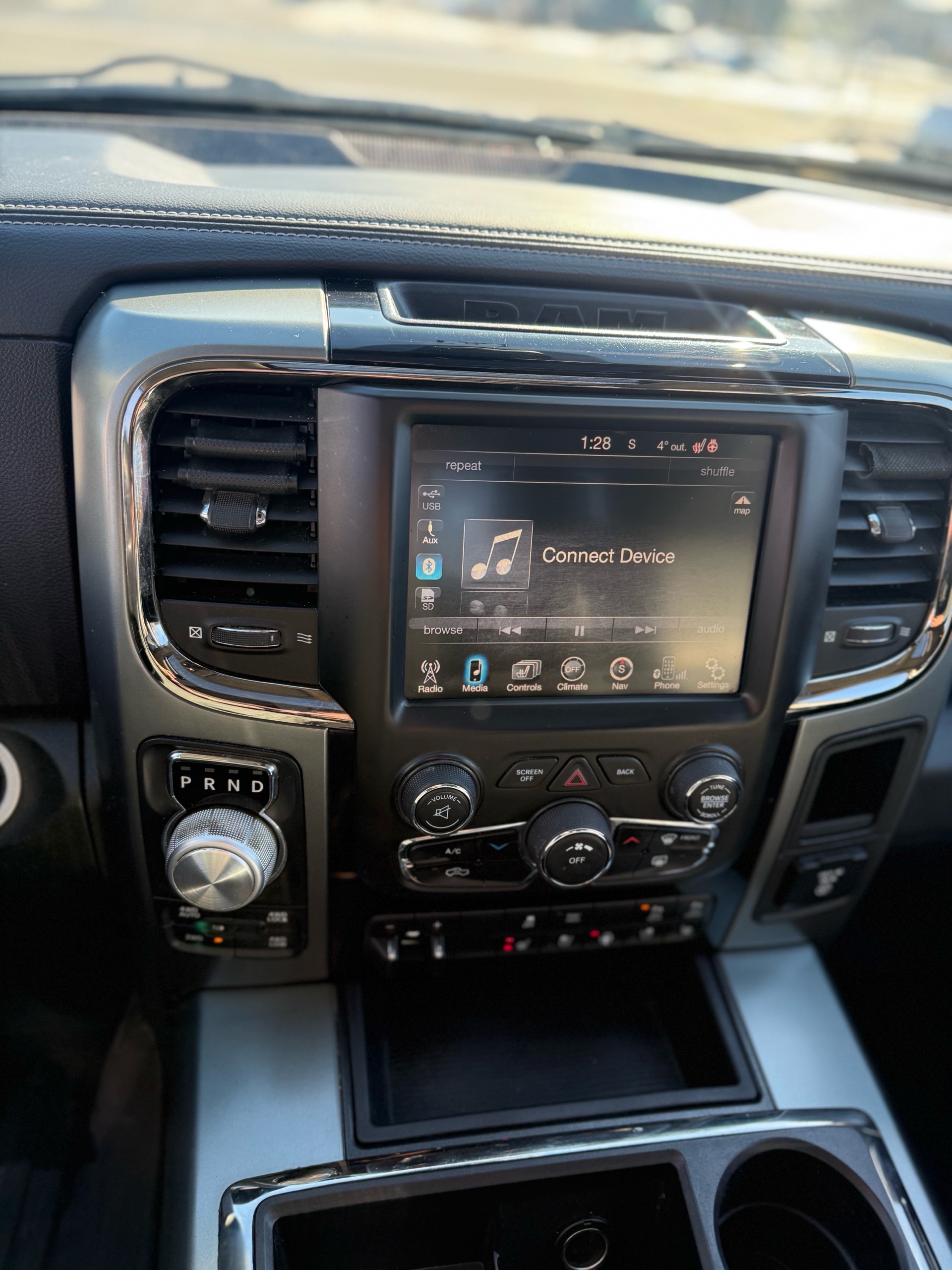 /grewalmotorsltd/2015-Ram-1500-010946529949394046.jpg