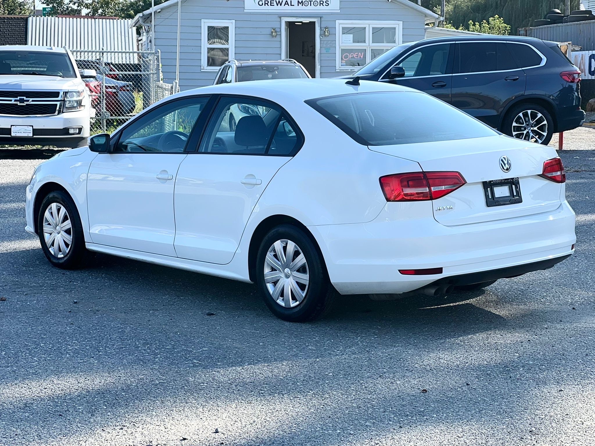 /grewalmotorsltd/2015-Volkswagen-Jetta-7786929228837258.jpg