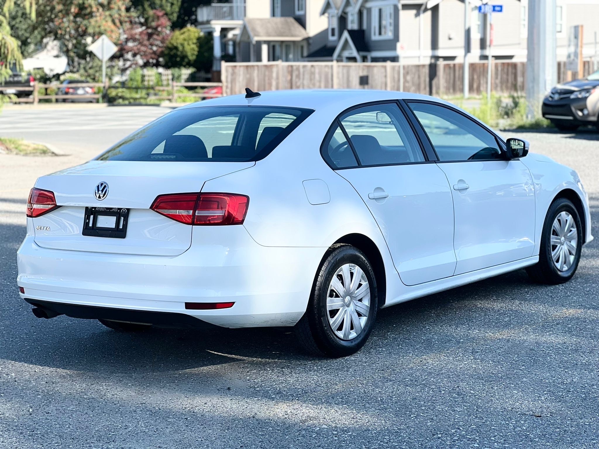 /grewalmotorsltd/2015-Volkswagen-Jetta-8722836550092223.jpg