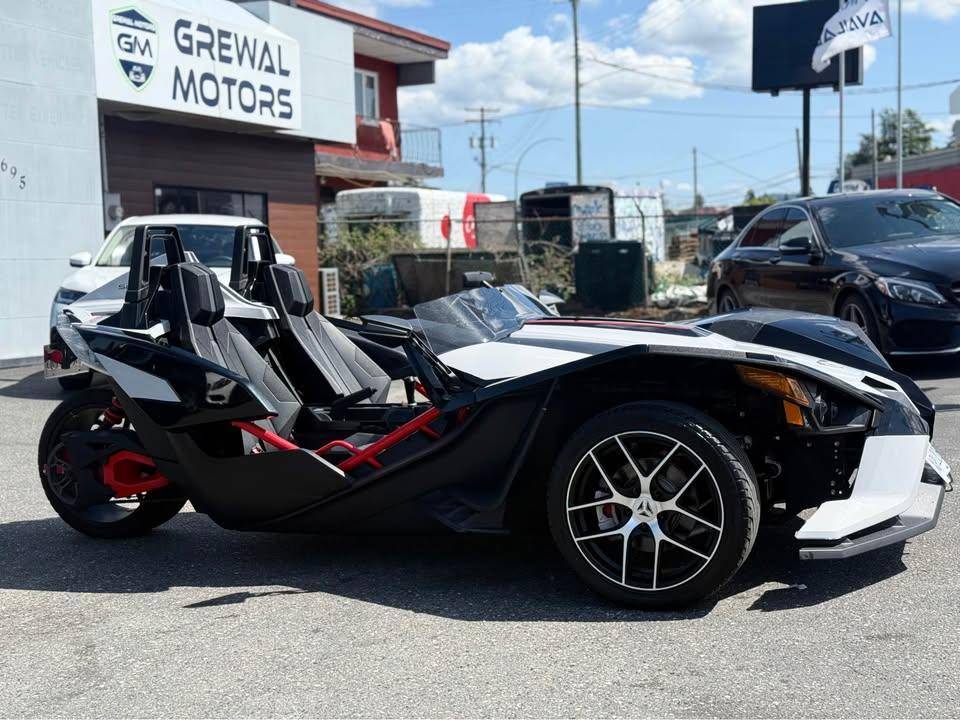 /grewalmotorsltd/2016-POLARIS-SLINGSHOT-9818511598295165.jpg
