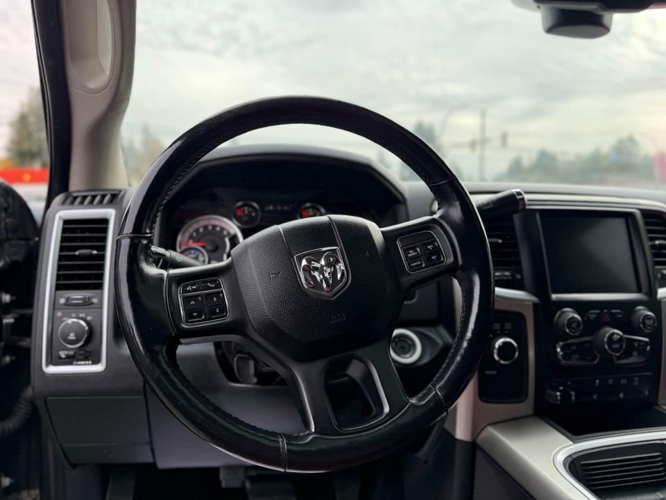 /grewalmotorsltd/2016-Ram-3500-13131940415106458.jpg