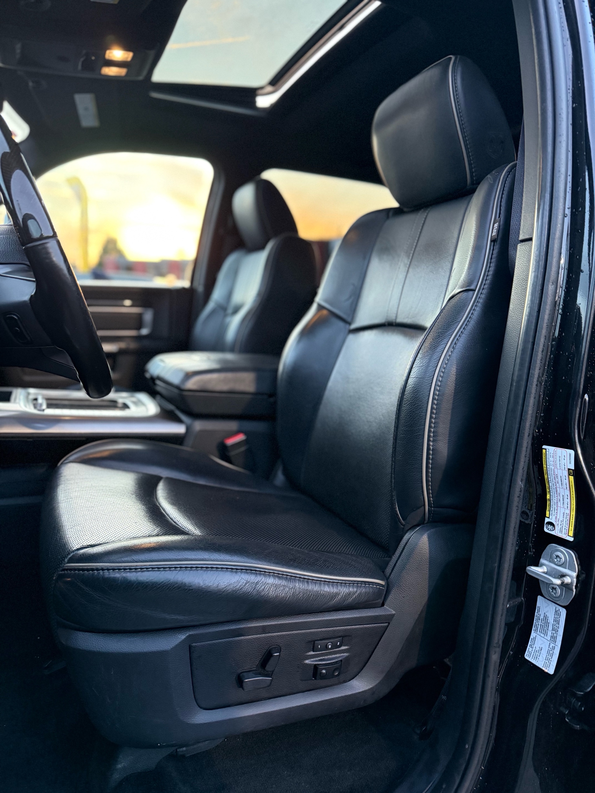 /grewalmotorsltd/2016-Ram-3500-2820021201645455.jpg