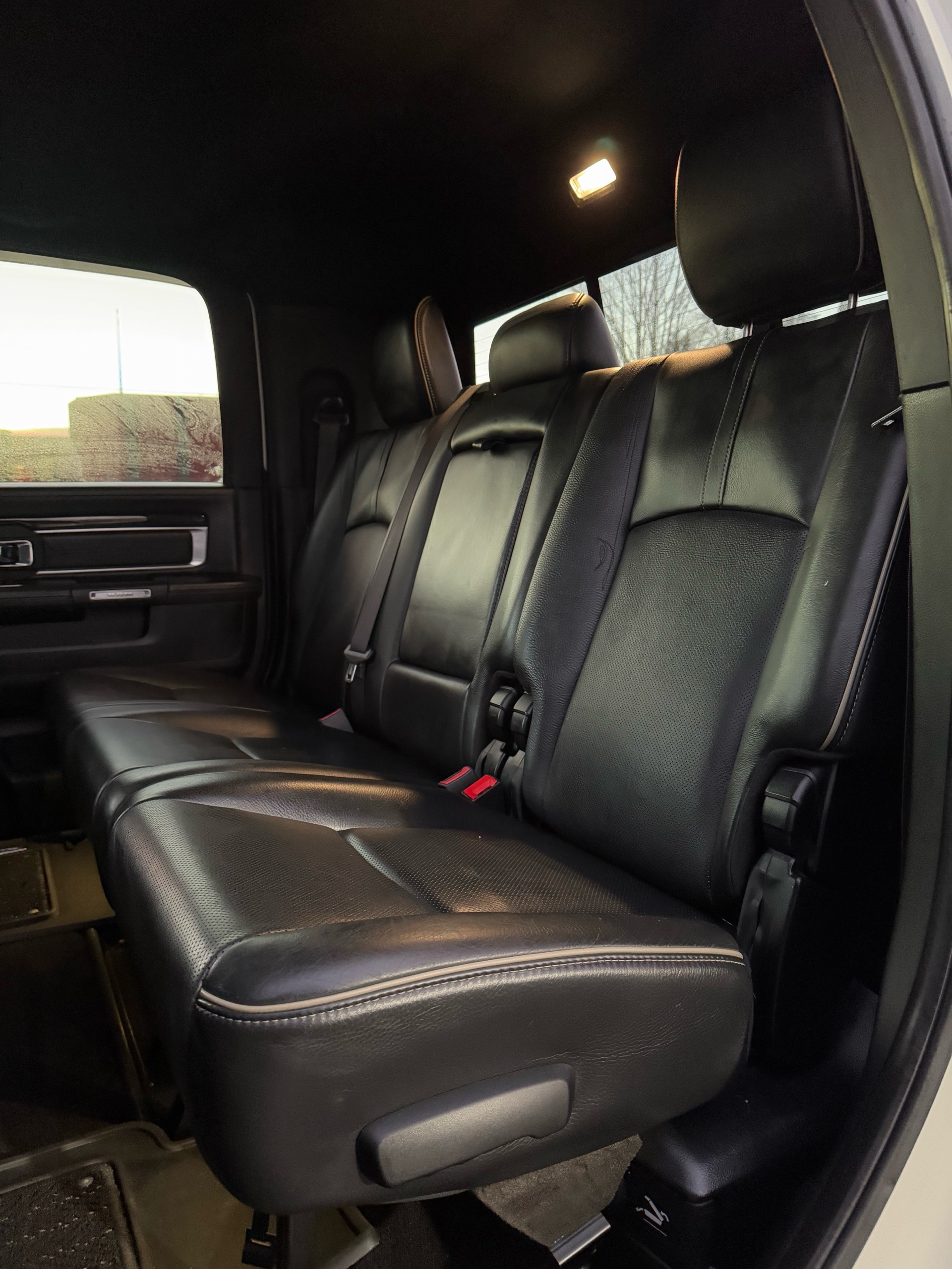 /grewalmotorsltd/2016-Ram-3500-3475961533973855.jpg