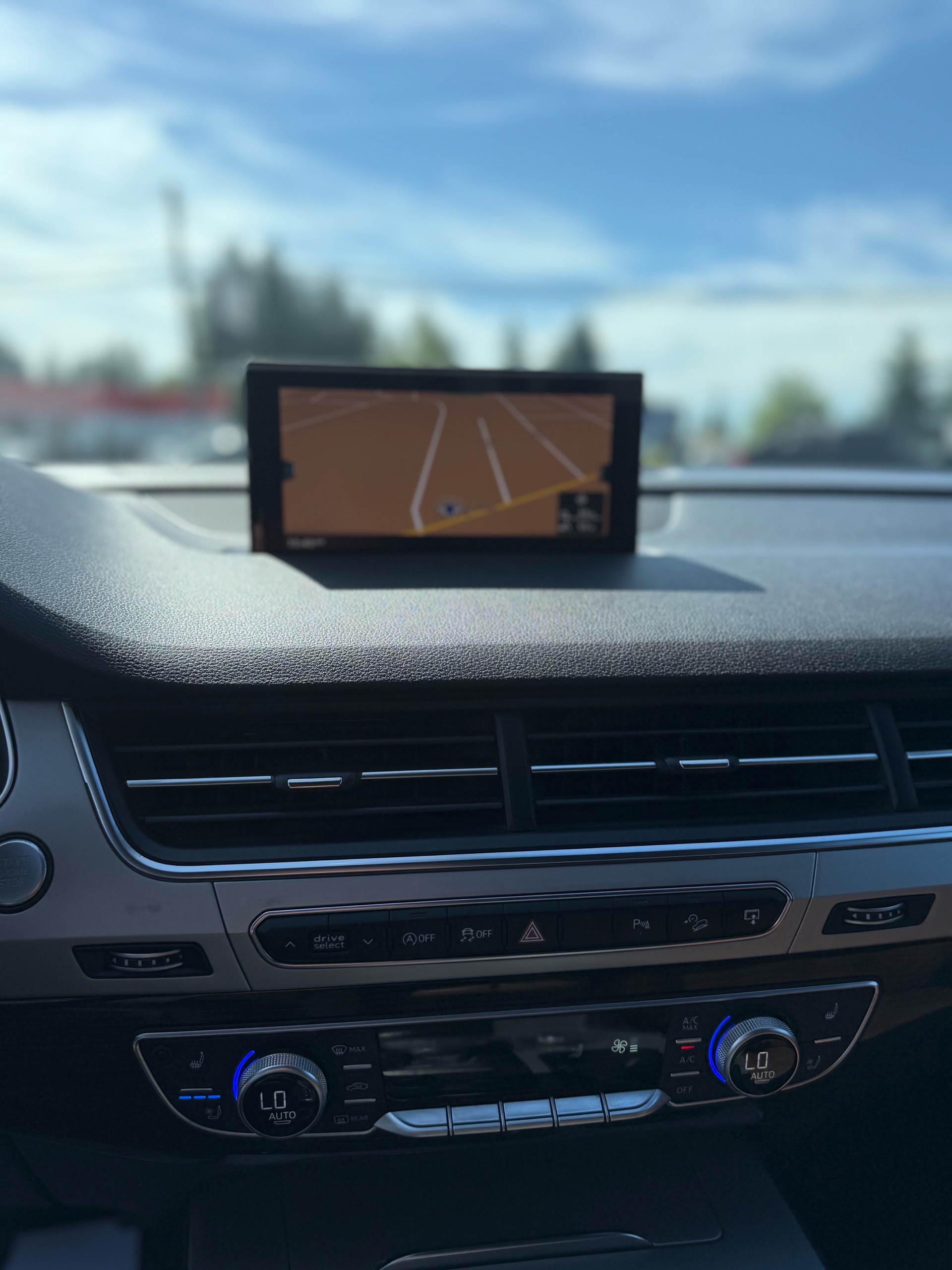 /grewalmotorsltd/2017-Audi-Q7-7538144853890951.jpg