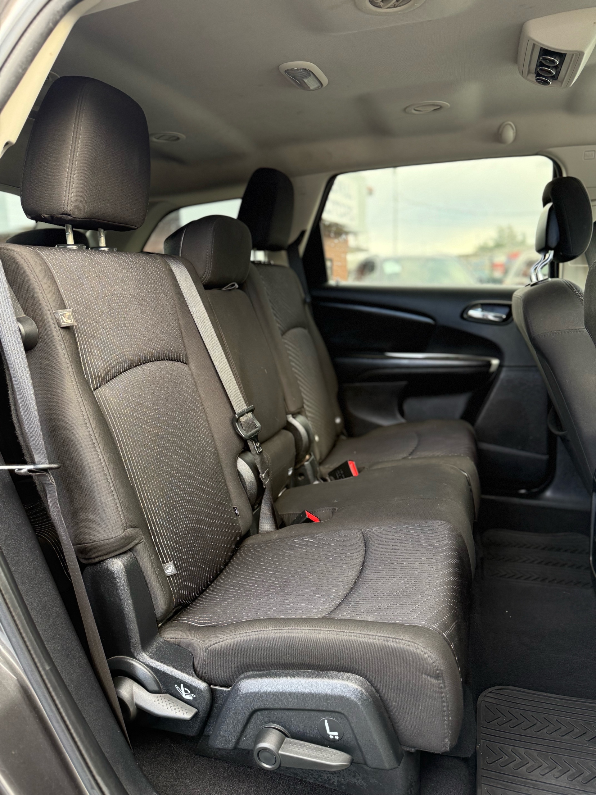 /grewalmotorsltd/2017-Dodge-Journey-24709460257523652.jpg