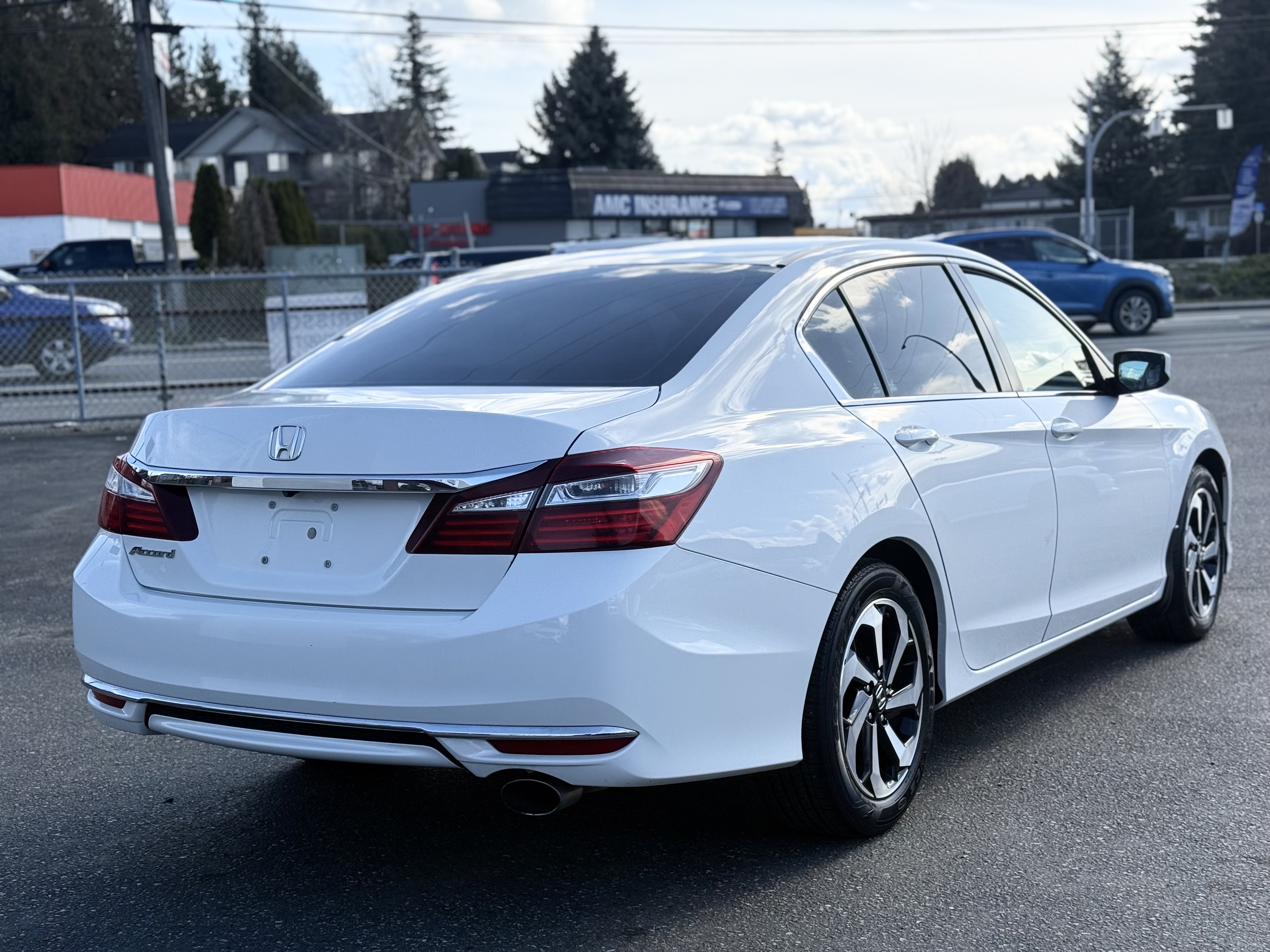 /grewalmotorsltd/2017-Honda-Accord-18359653594322012.jpg
