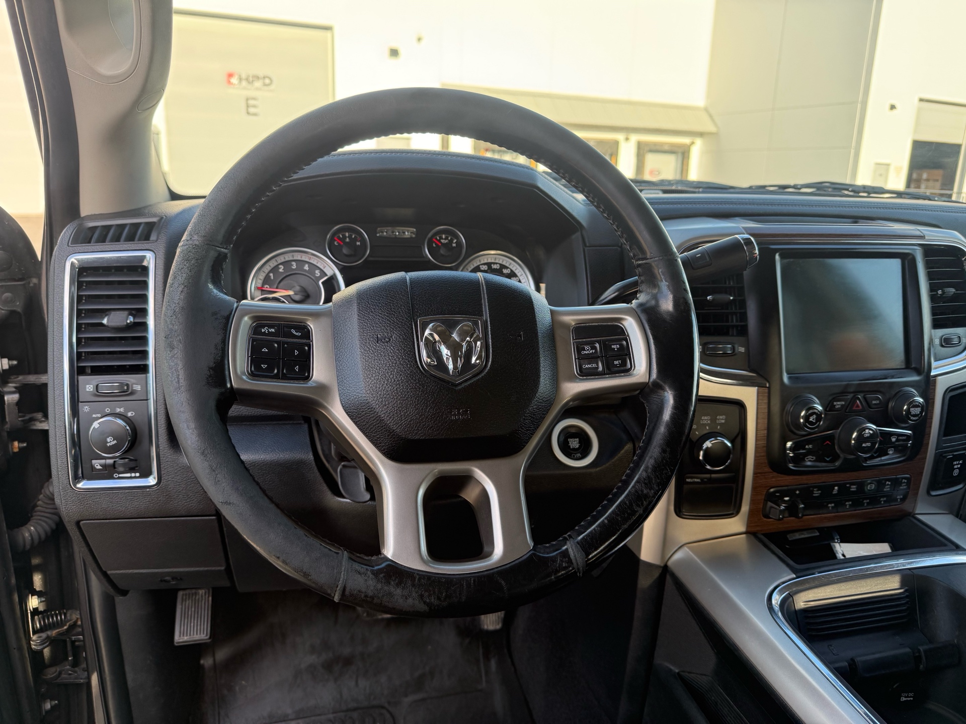 /grewalmotorsltd/2017-Ram-3500-7176640952854461.jpg