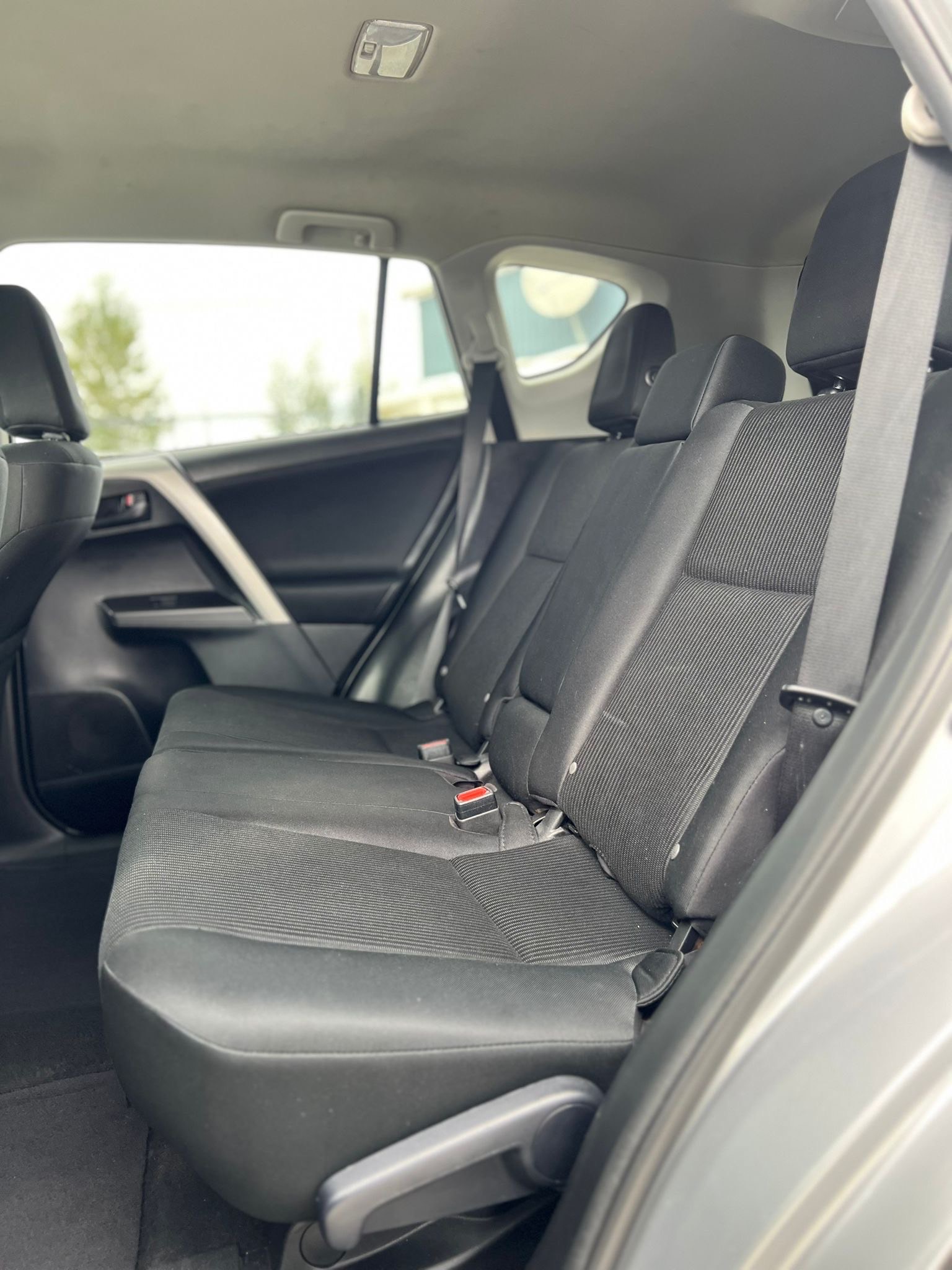 /grewalmotorsltd/2017-Toyota-RAV4-07004293228937342.jpg
