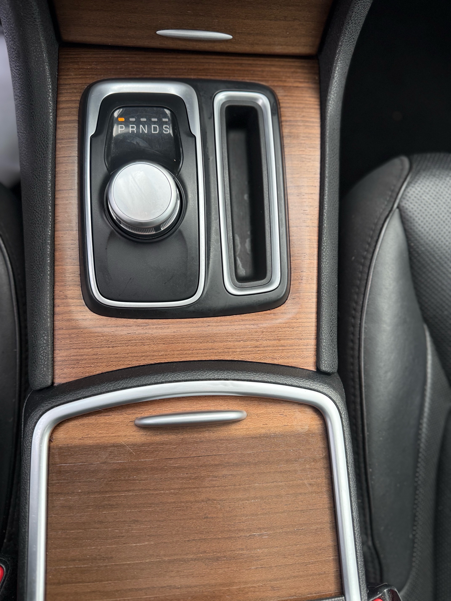 /grewalmotorsltd/2018-Chrysler-300-08995075219868798.jpg