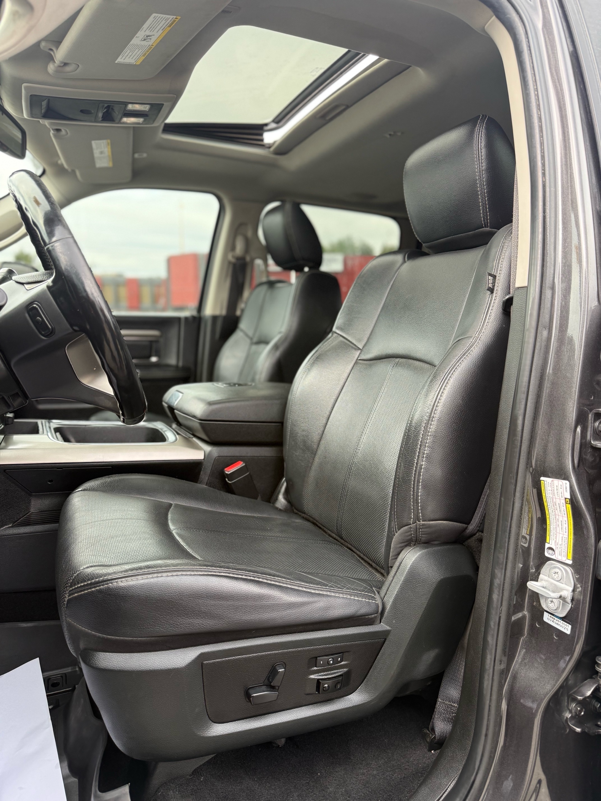 /grewalmotorsltd/2018-Ram-3500-11956089836829165.jpg