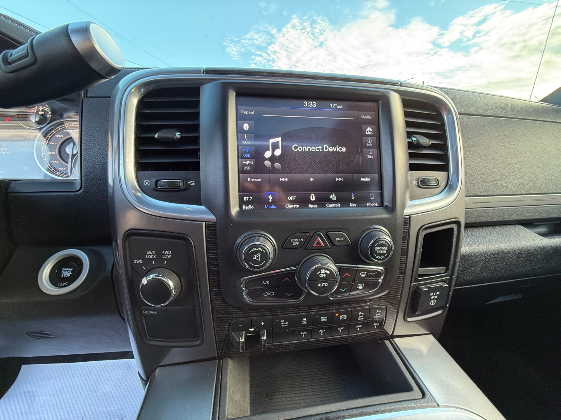/grewalmotorsltd/2018-Ram-3500-2591170515678882.jpg